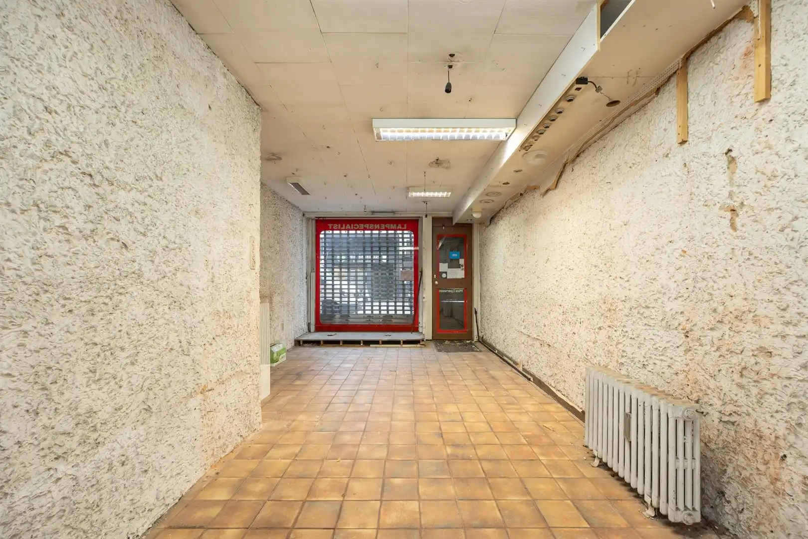 Te renoveren opbrengsteigendom op premium locatie foto 4