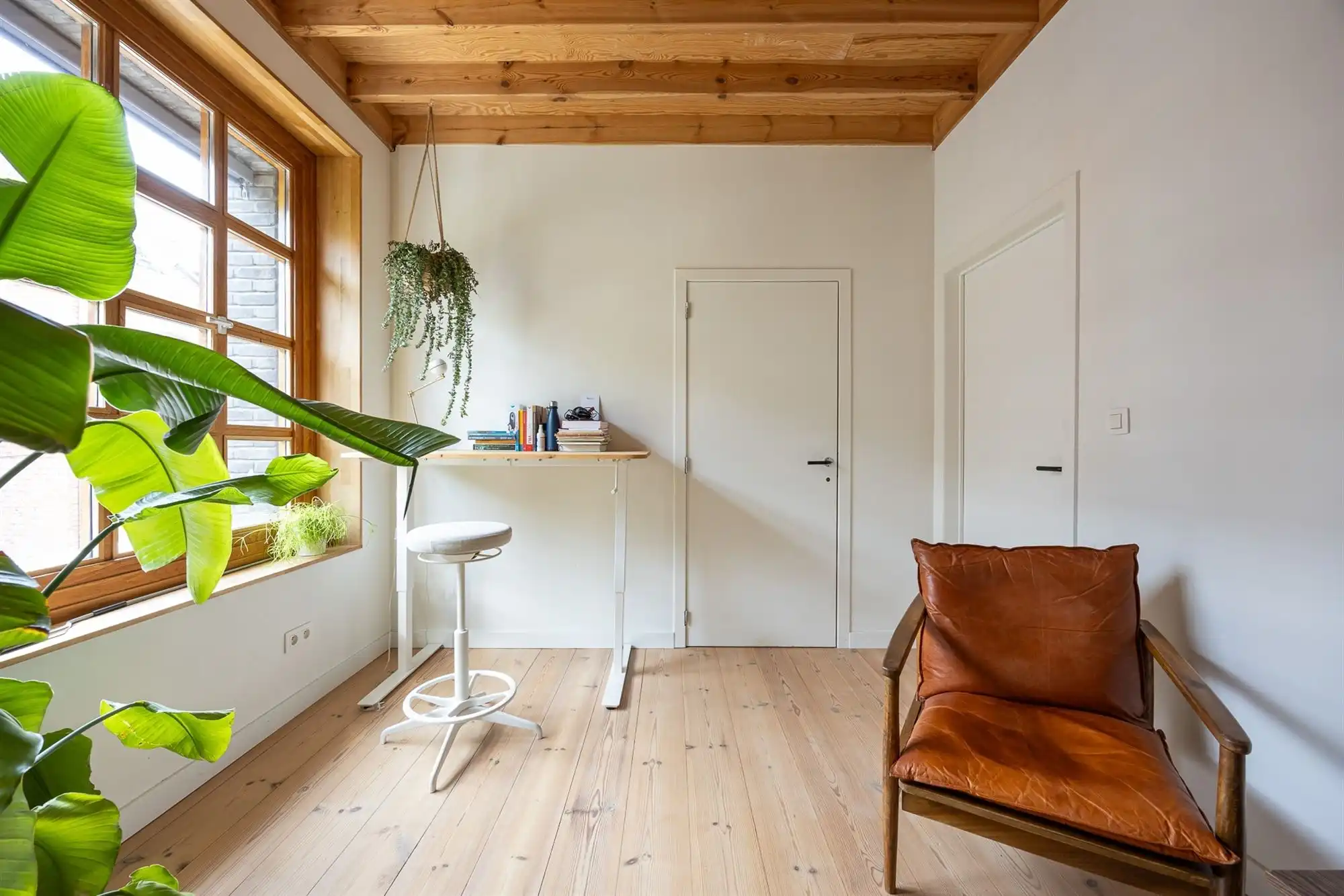 Karaktervol herenhuis met bijgebouw en grote tuin  foto 25