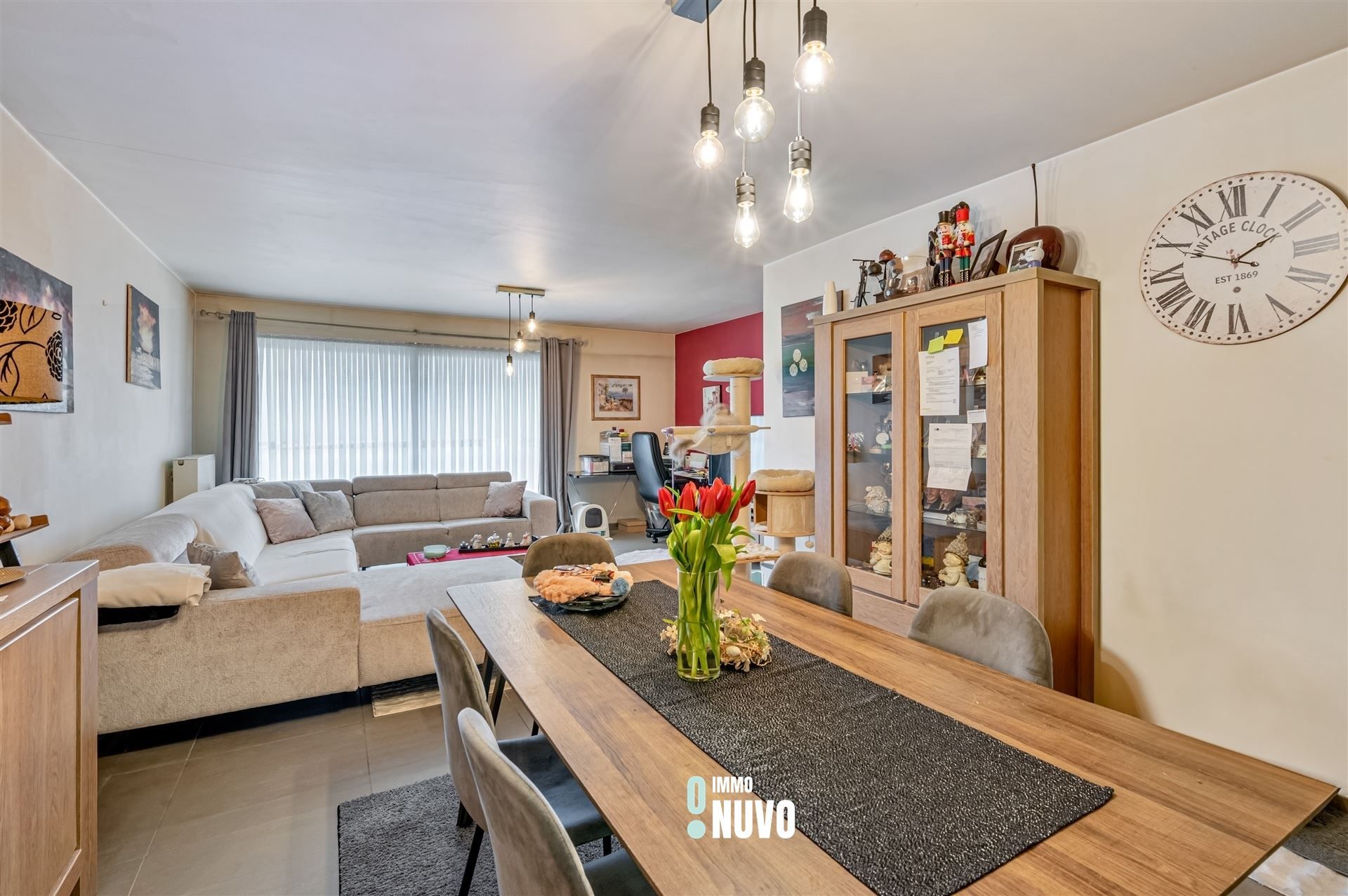 Gelijkvloers instapklaar 2 slaapkamer appartement met garage foto 3