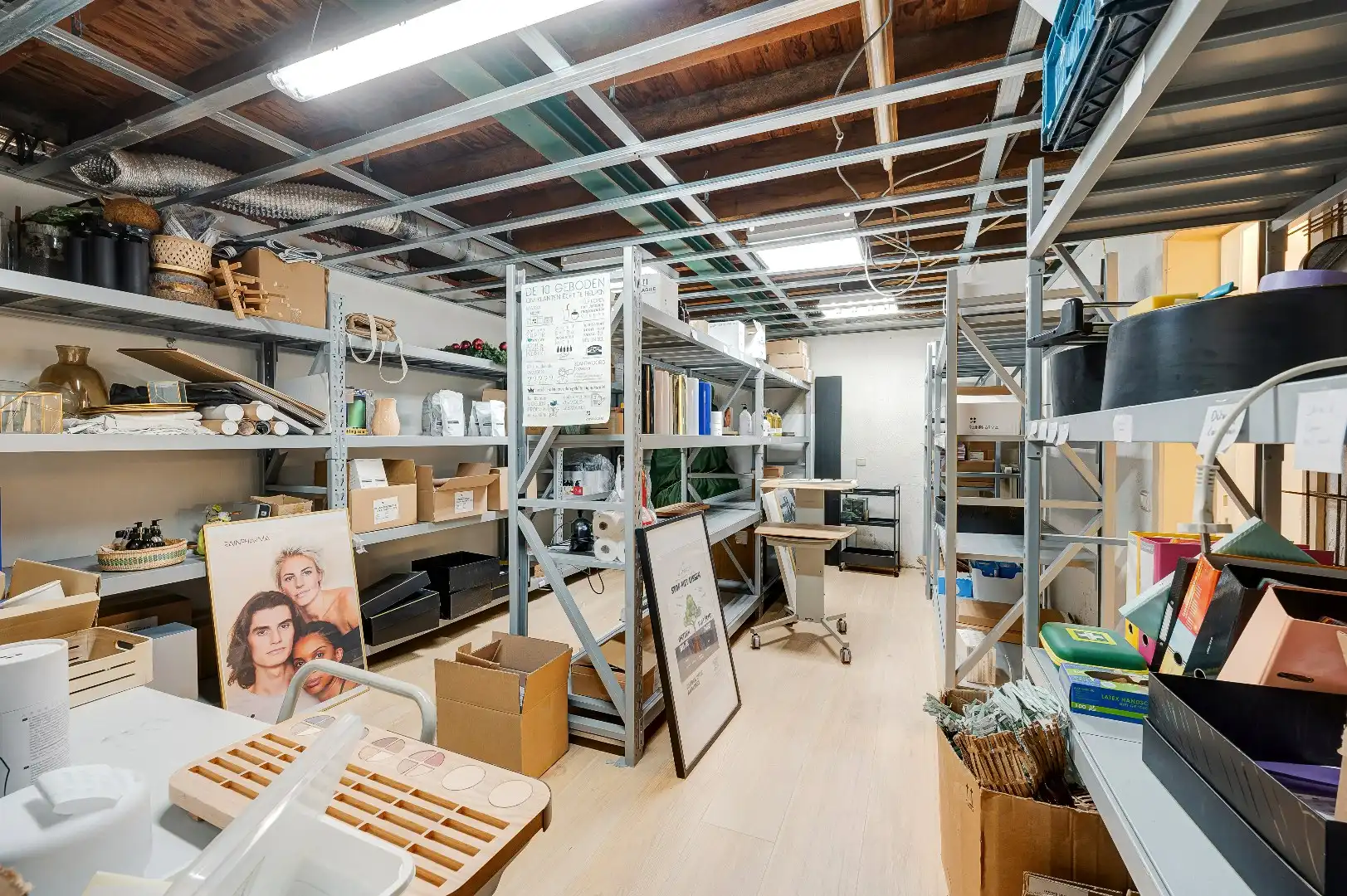 HOEKHandelsgelijkvloers op toplocatie in Heist-aan-Zee – ±185 m² foto 20