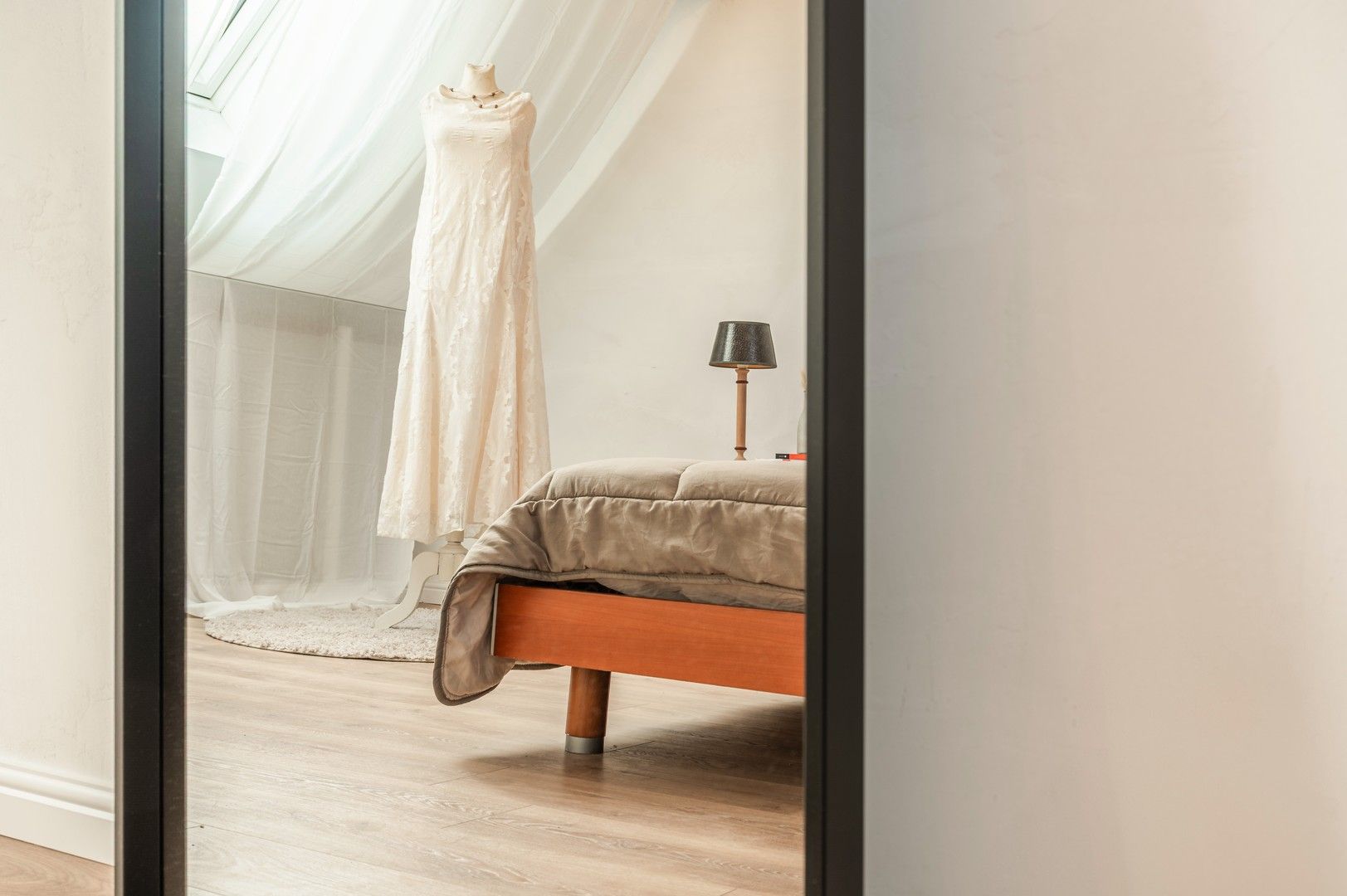 Instapklare woning met magazijn foto 16