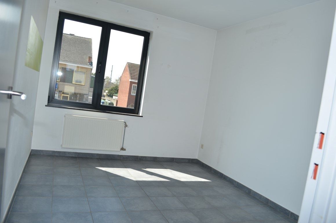 Appartement met twee slaapkamers en ruim terras foto 11