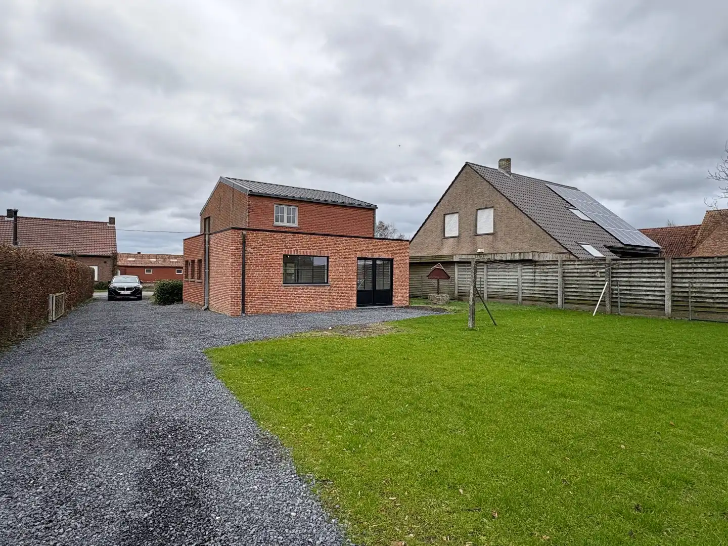 Gerenoveerde woning te huur in Wingene op 1197m² foto 16