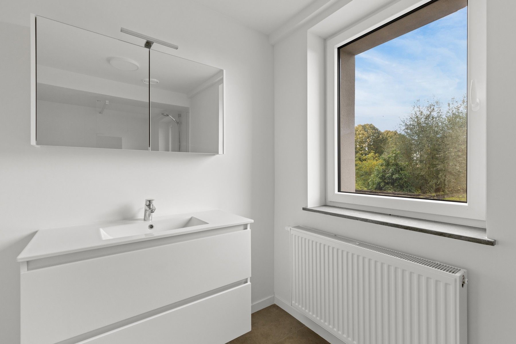 Volledig gerenoveerd appartement met dubbele garage in Ronse foto 6