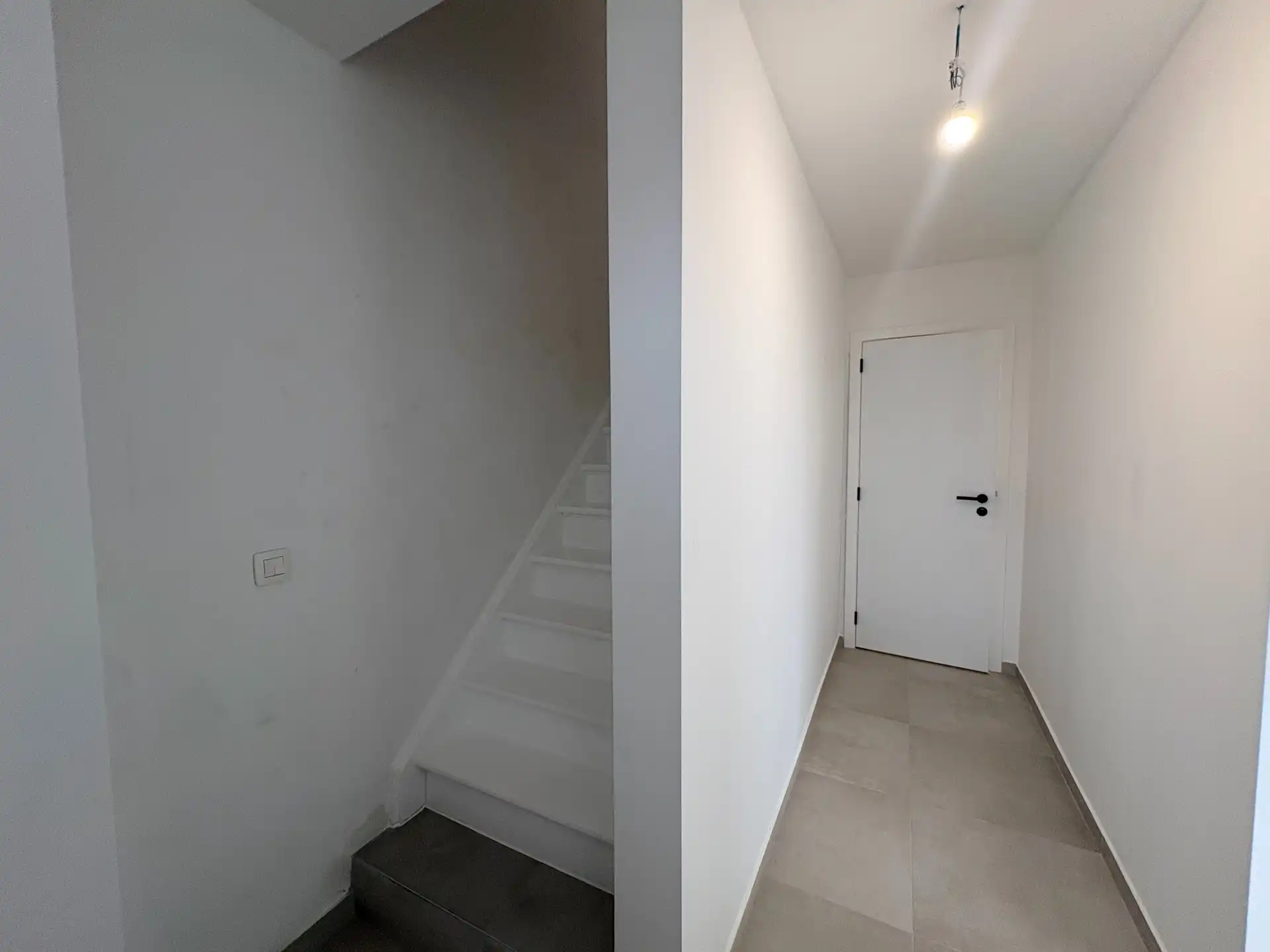 Gerenoveerde, ruime woning met 3 slaapkamers in Ledegem foto 9