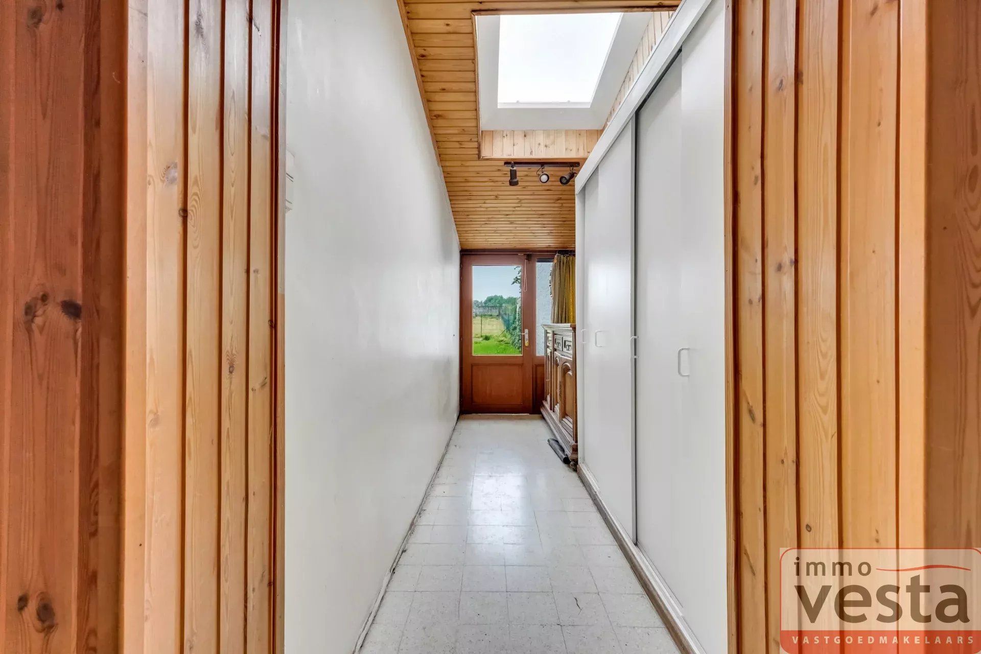 Landelijk gelegen, te renoveren woning foto 12