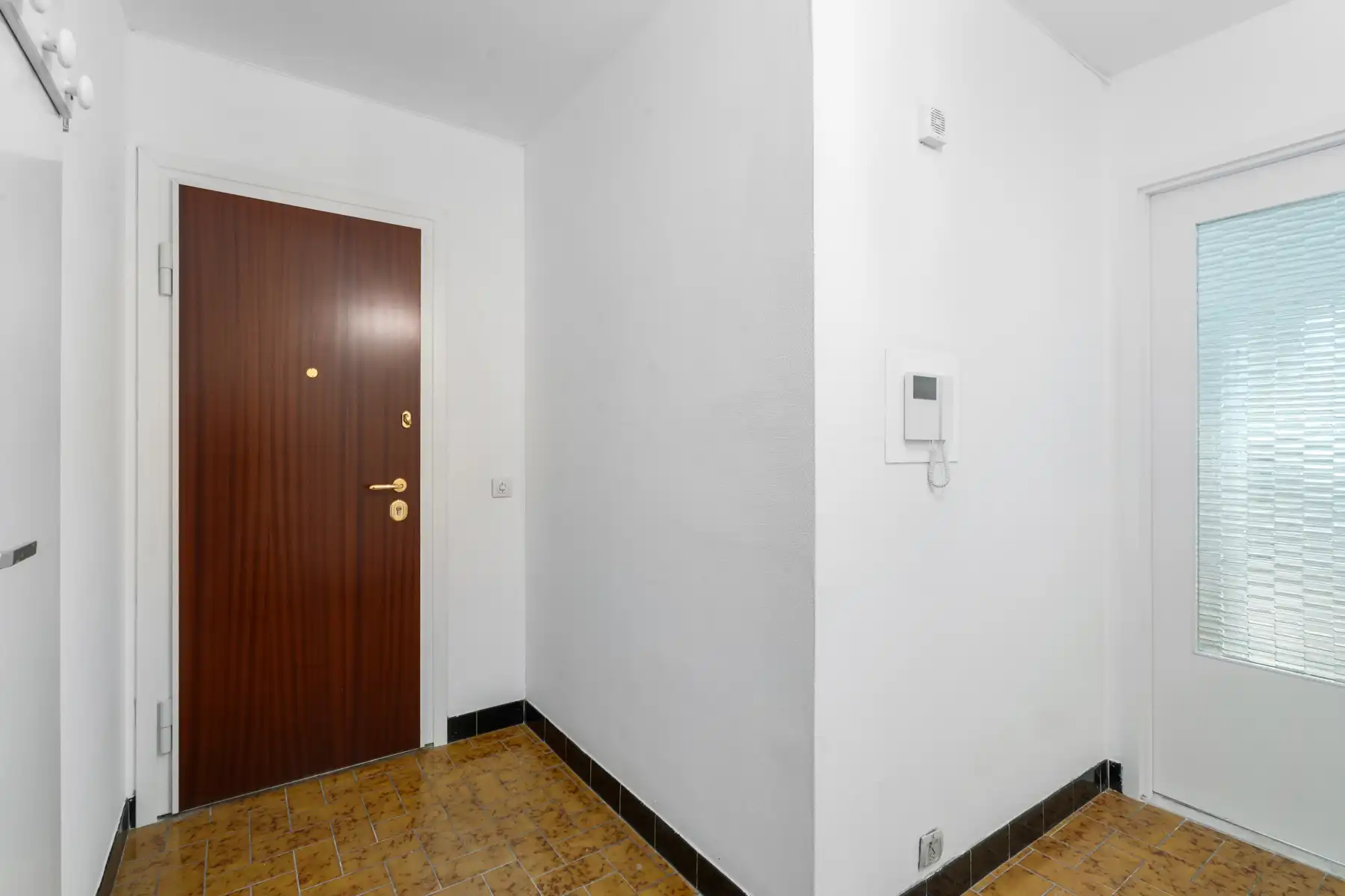 Gelijkvloers 1 slaapkamer appartement met ruim terras foto 8