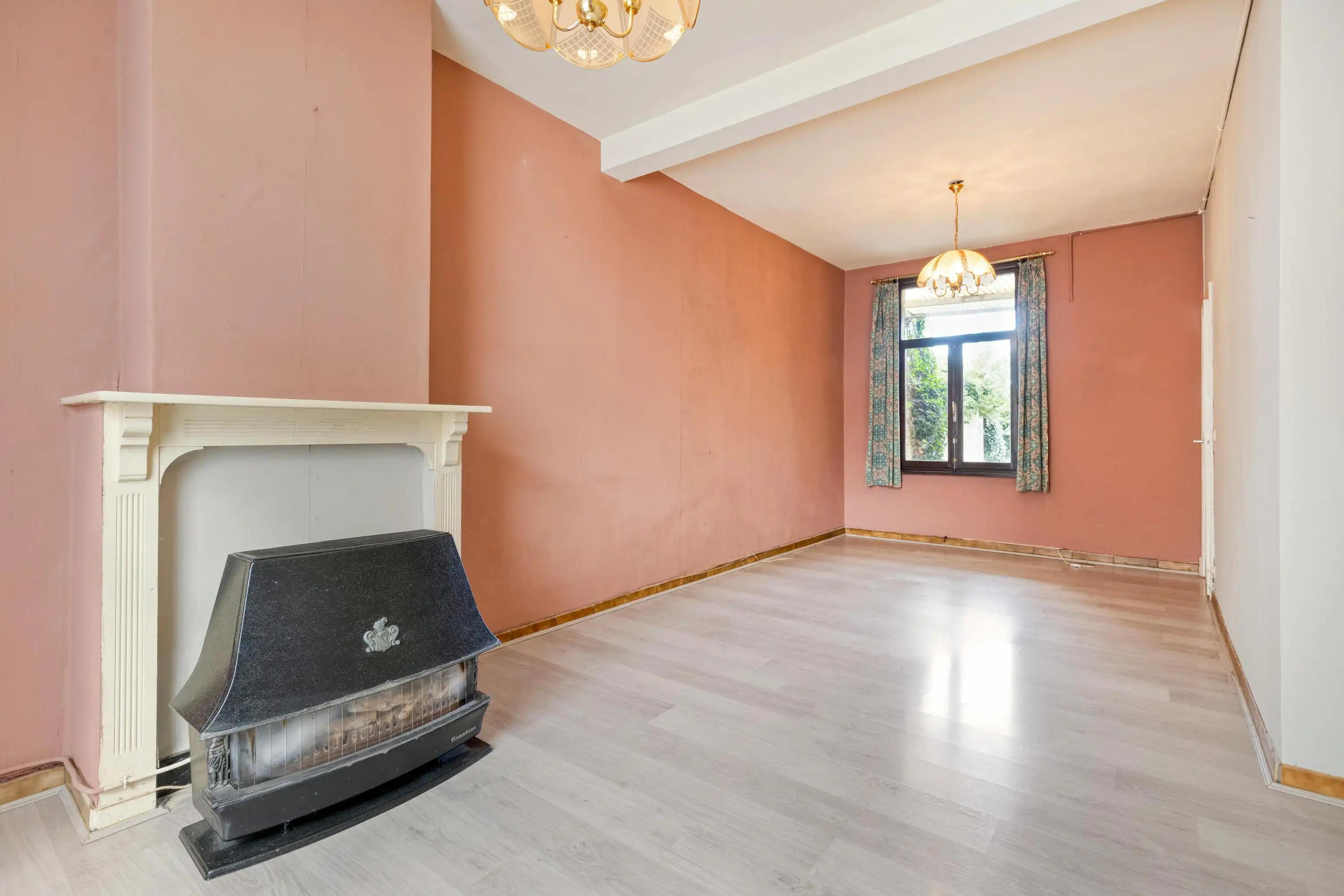 Te renoveren huis met 4 slaapkamers in Assebroek  foto 2