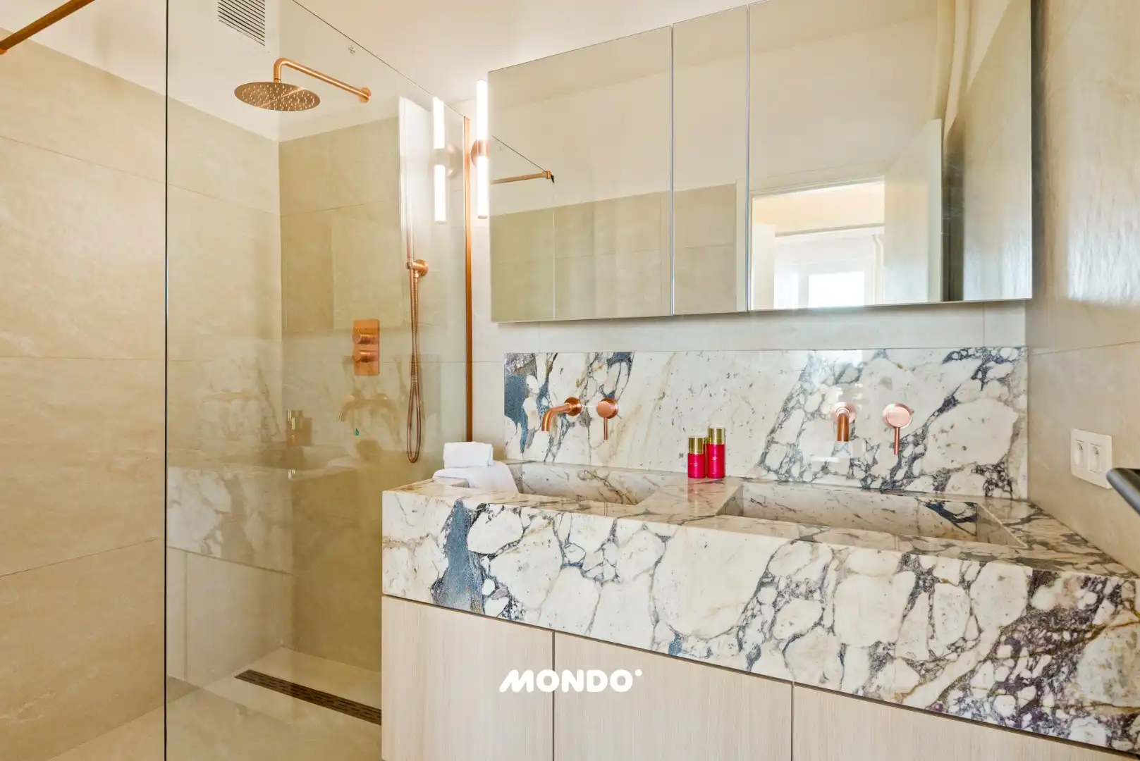 Exclusief appartement met panoramisch zicht op Antwerpen foto 15