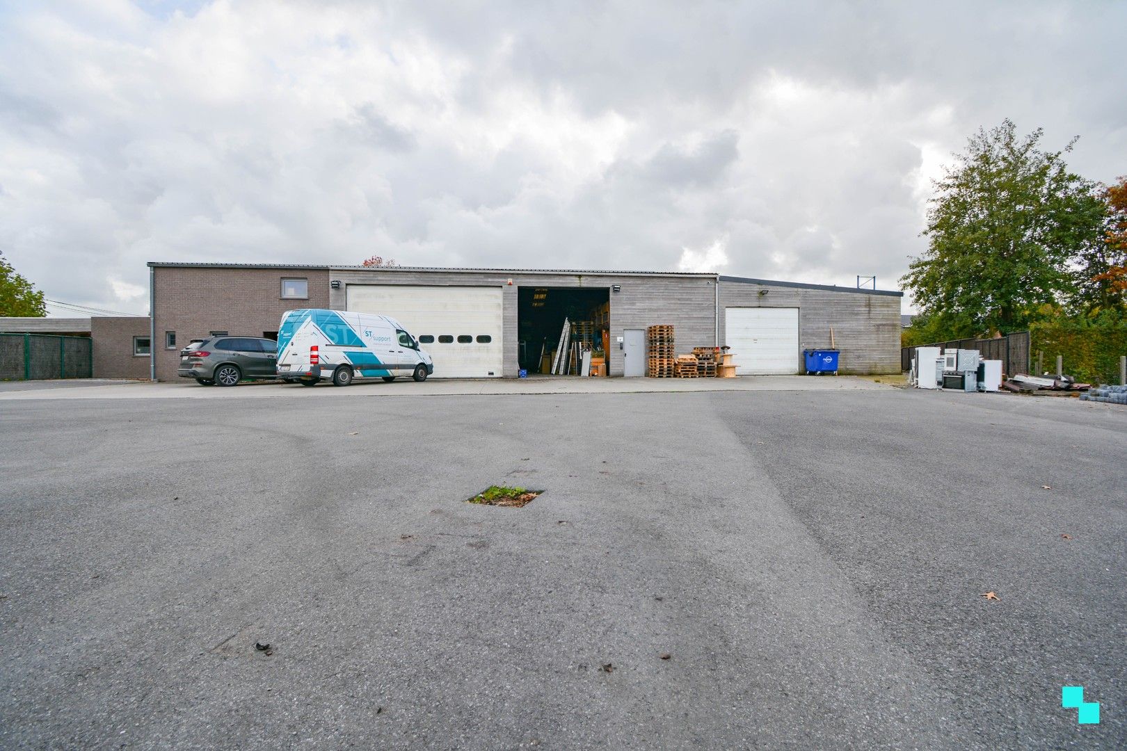 Loods van ca. 230 m² te Hooglede-Gits foto 2