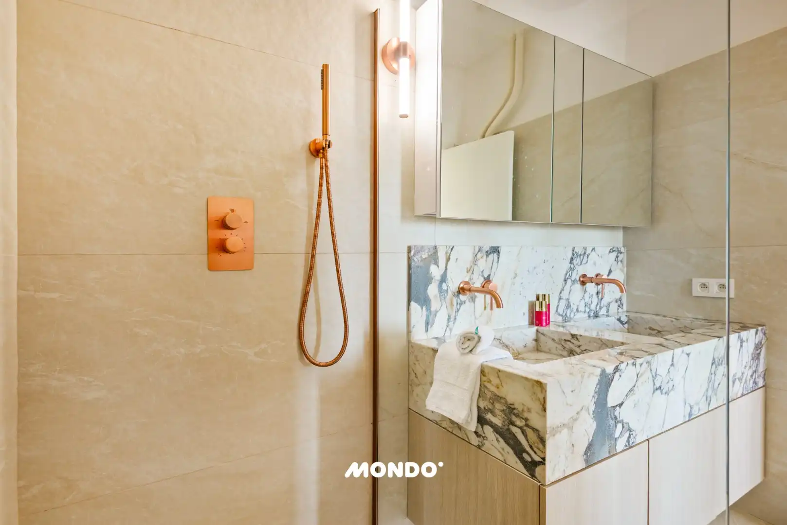 Exclusief appartement met panoramisch zicht op Antwerpen foto 14