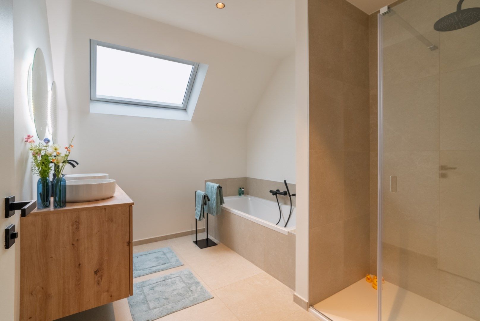 Moderne nieuwbouwwoning met 3 slaapkamers, tuin in Sint-Baafs-Vijve. foto 6