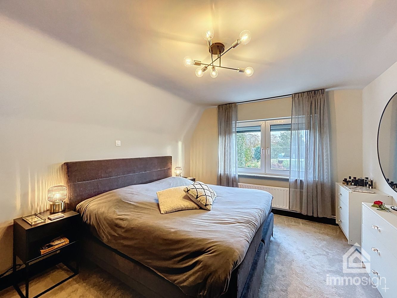 Modern gerenoveerde gezinswoning met authentieke elementen en een toffe uitstraling te Hamont-Achel! foto 31