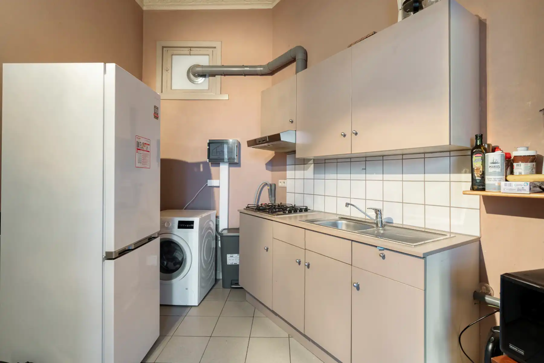 Eengezinswoning, thans ingedeeld in 3 woonunits. foto 4