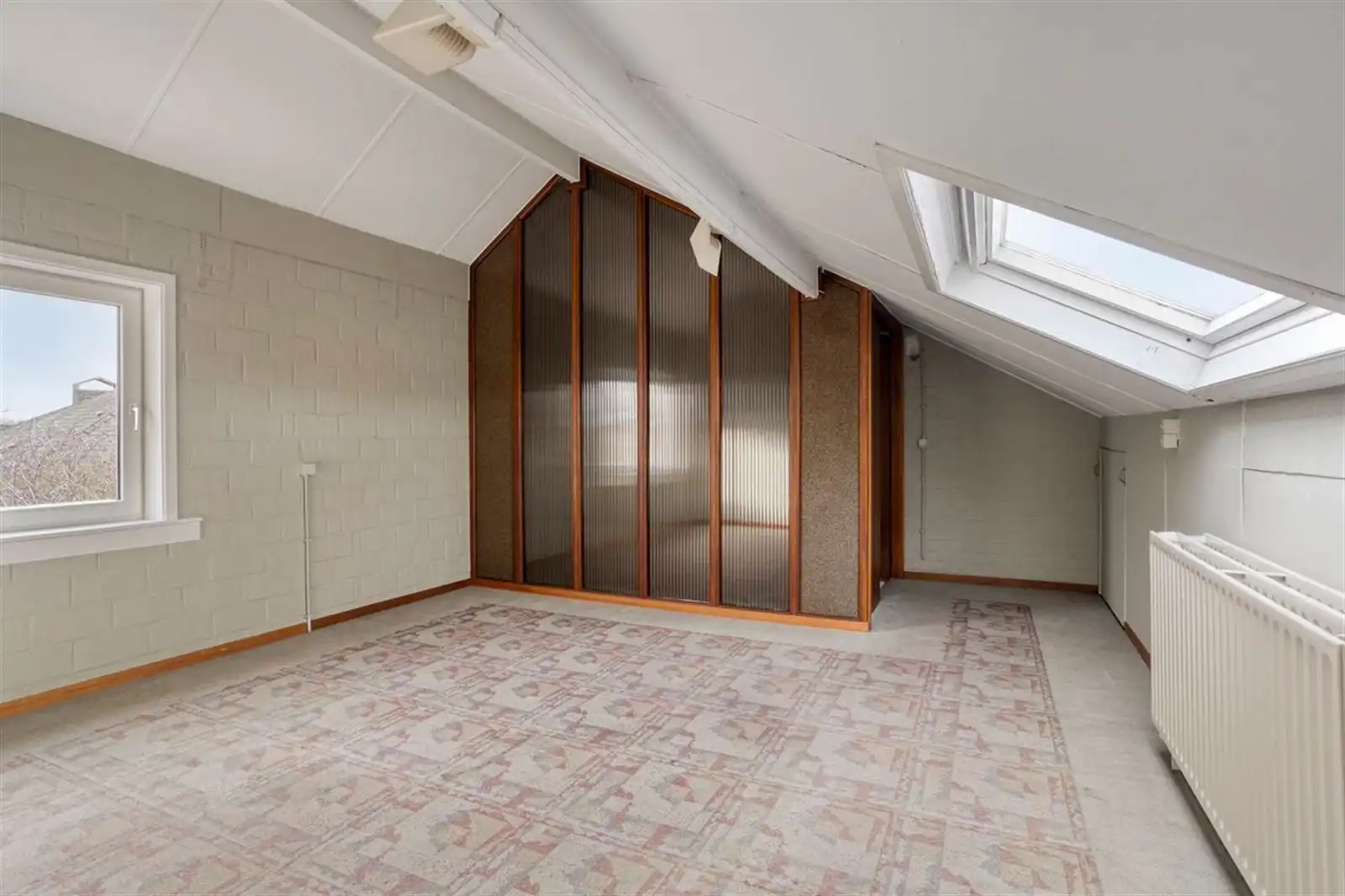 Goed gelegen woning met studio/atelier/bureau foto 10