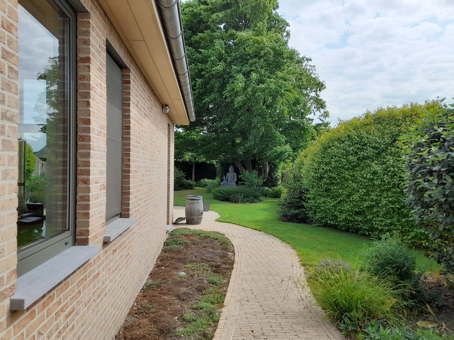 Energiezuinige goed afgewerkte woning op rustige locatie foto 4