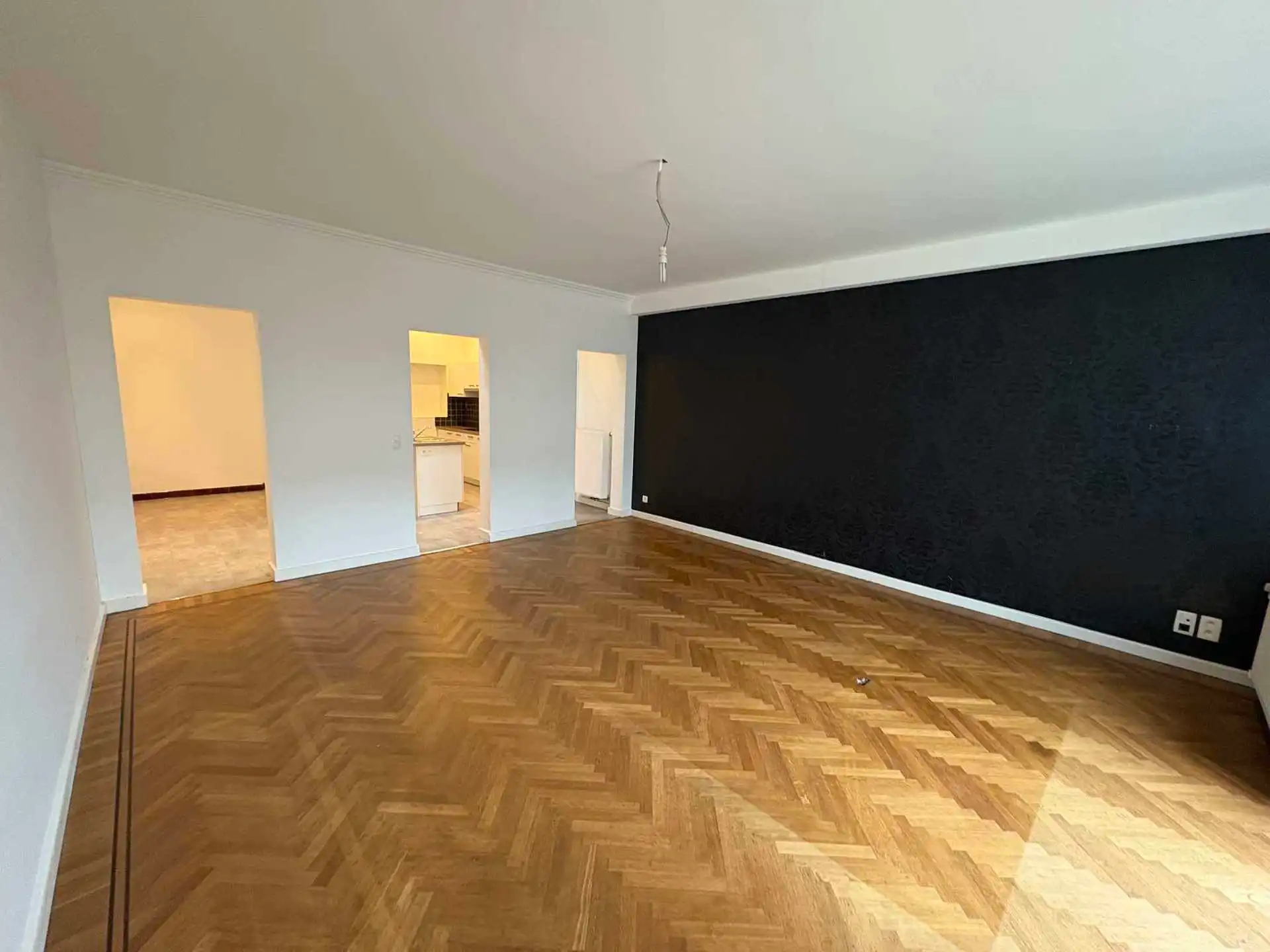 Ruim authentiek appartement  foto {{pictureIndex}}