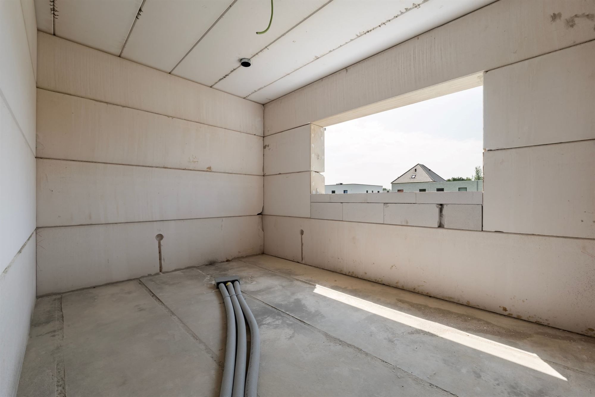 CASCO HALFOPEN BEBOUWING IN MODERNE STIJL MET CARPORT IN ALKEN foto 23