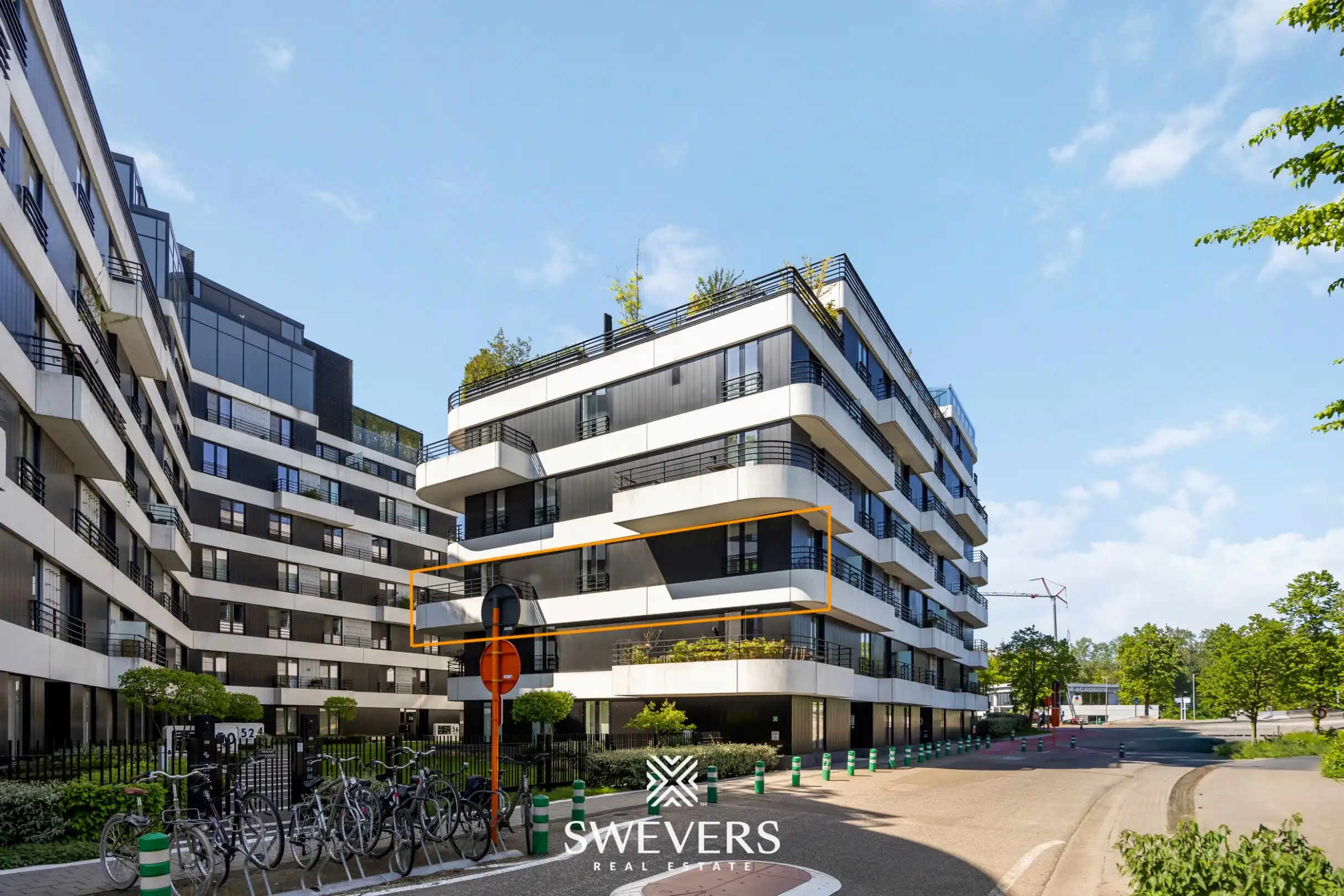 Luxueus appartement met zicht op het kanaal en ruim terras op zuidzicht in Hasselt foto 24