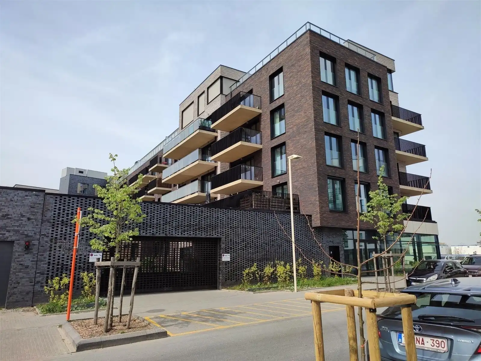 Elegant appartement met 2 slaapkamers, terras en kelder, ideaal gelegen foto 11