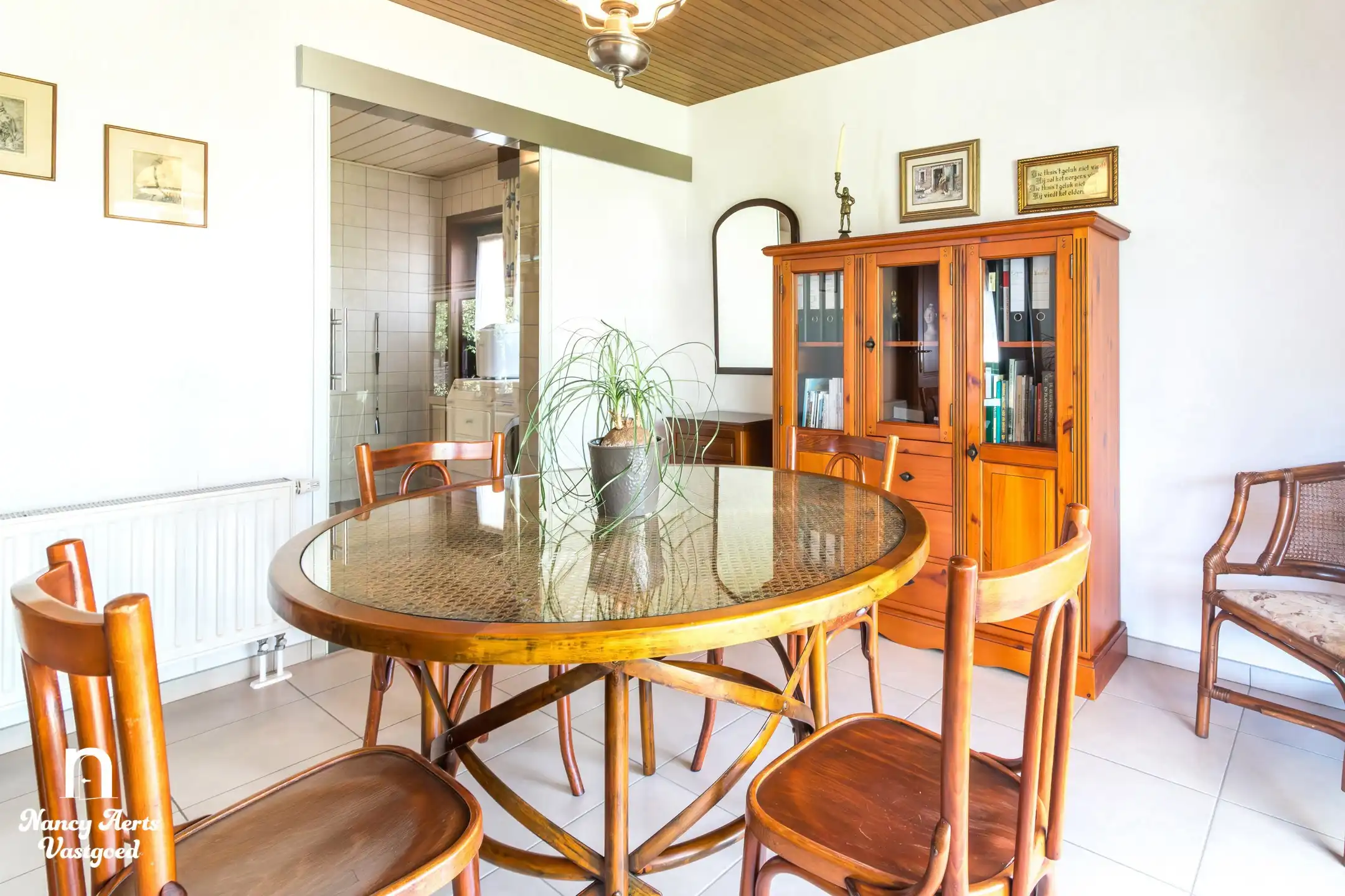 Lichtrijke woning met prachtige tuin en groeipotentieel foto 37