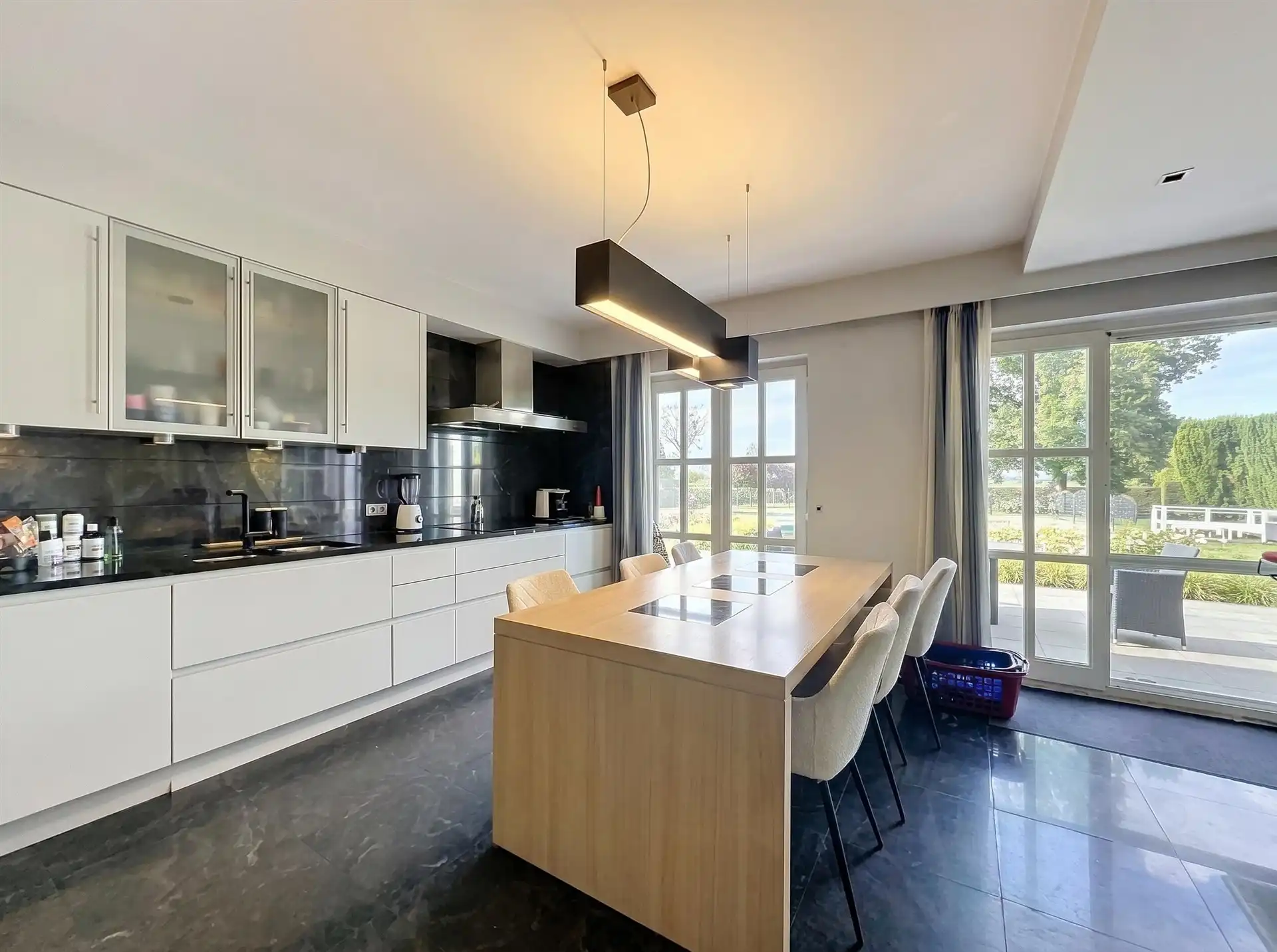 Prachtige open bebouwing met 4 slaapkamers op perceel van 4500m² in Sint-Niklaas. foto 10