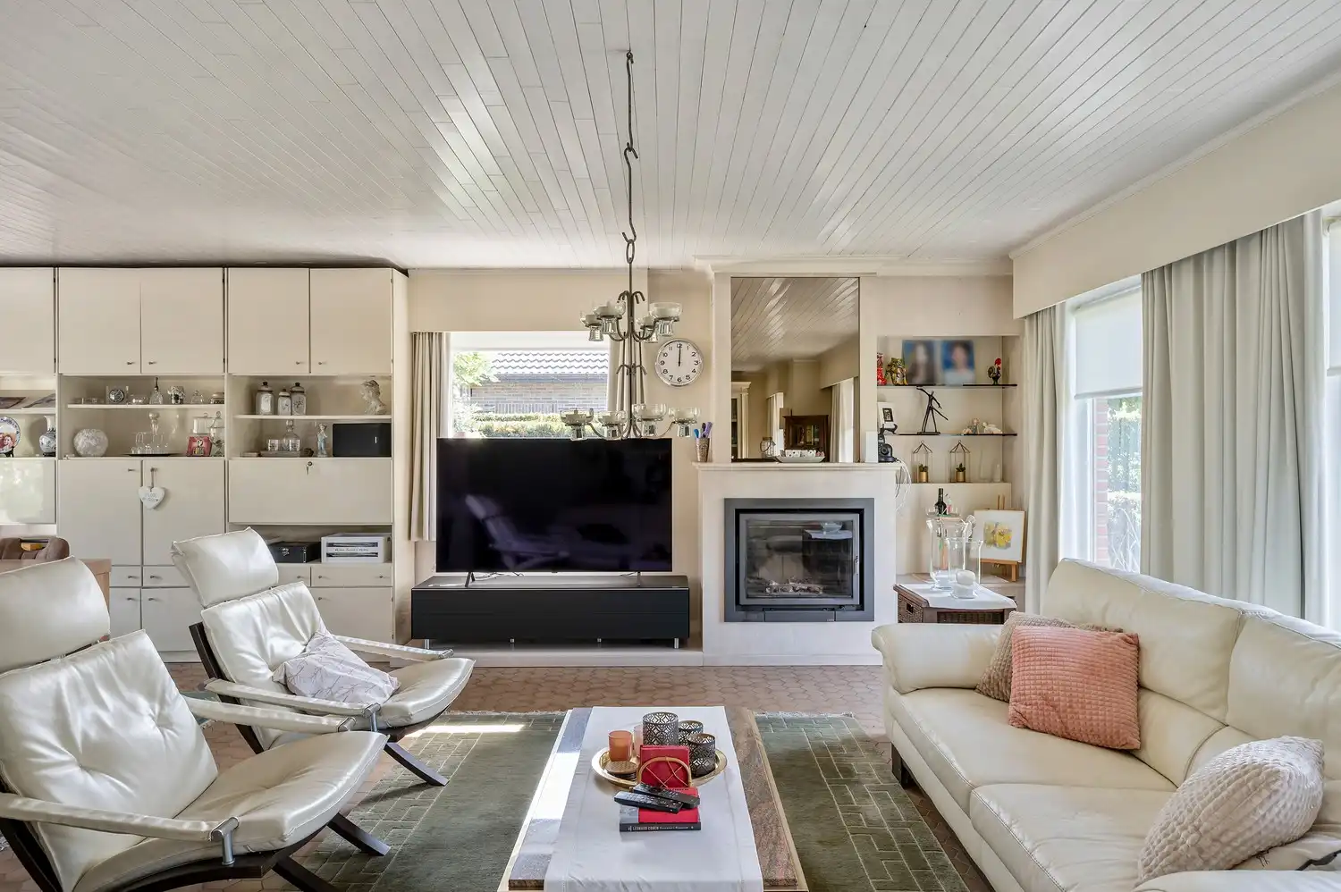 PRACHTIGE INSTAPKLARE WONING OP ZEER GOEDE LOCATIE foto 12