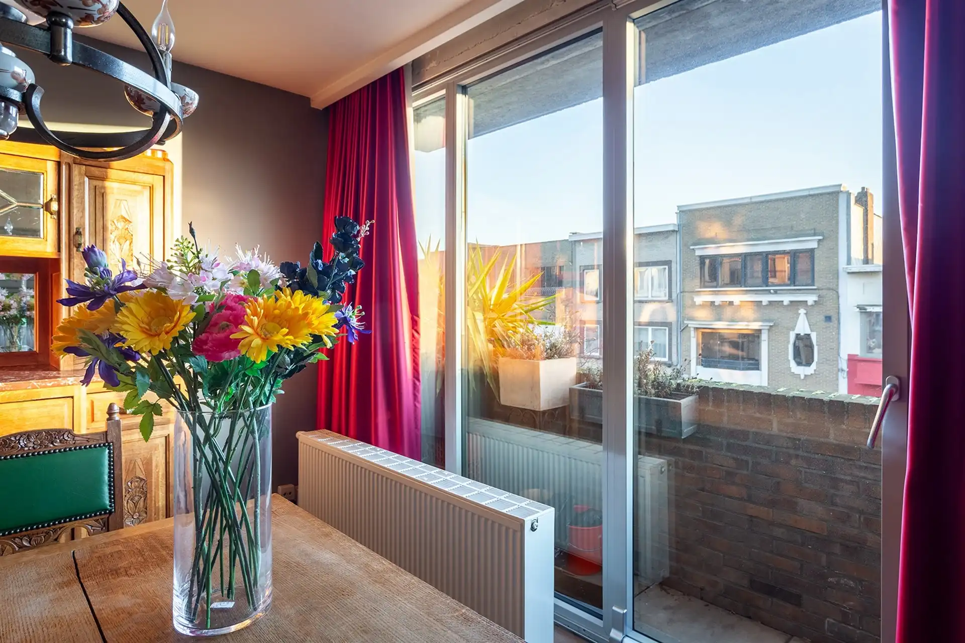 Your Home, Your Comfort, Your A-Rated Energy Future. foto {{pictureIndex}}