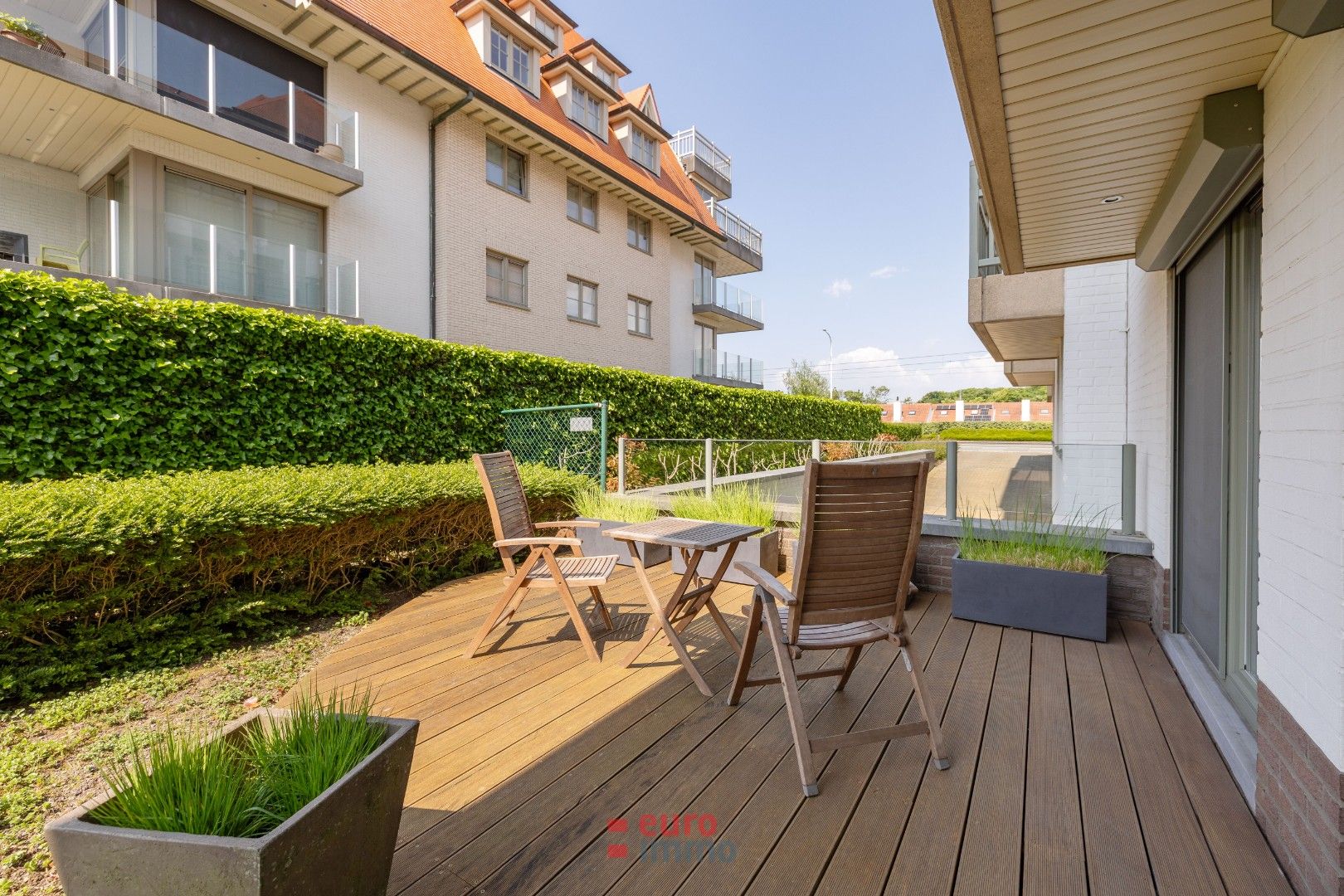Schitterend gelijkvloers hoekappartement met zalig terras! foto 6