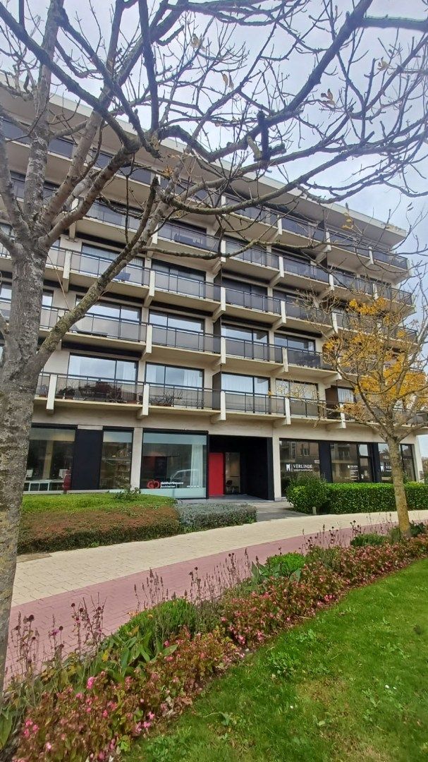 Ruim appartement met 3 slaapkamers te huur – centrum Koksijde foto 3