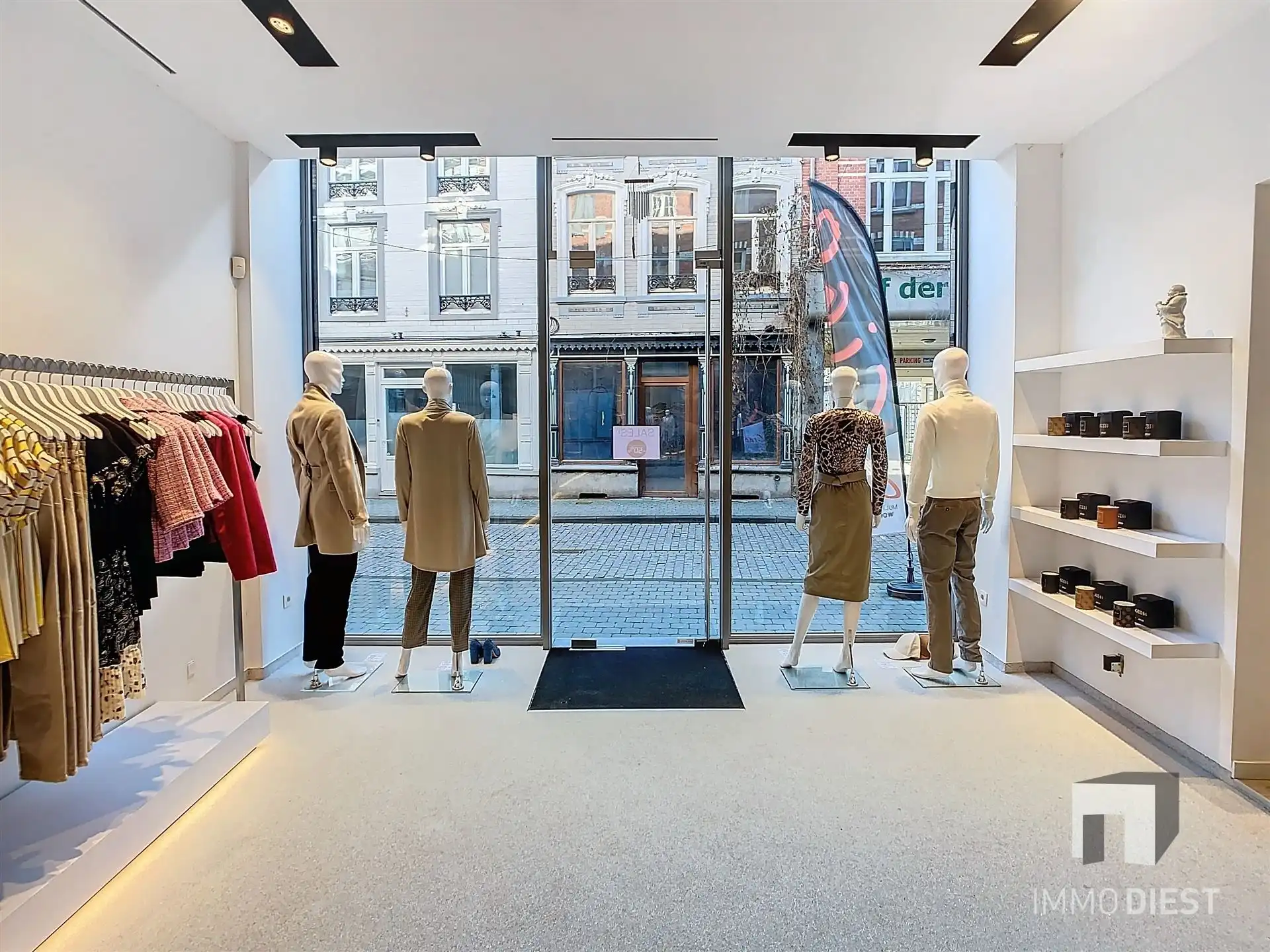 Ca. 200m² gelijkvloerse winkelruimte - uw conceptstore in het centrum van Diest foto 9