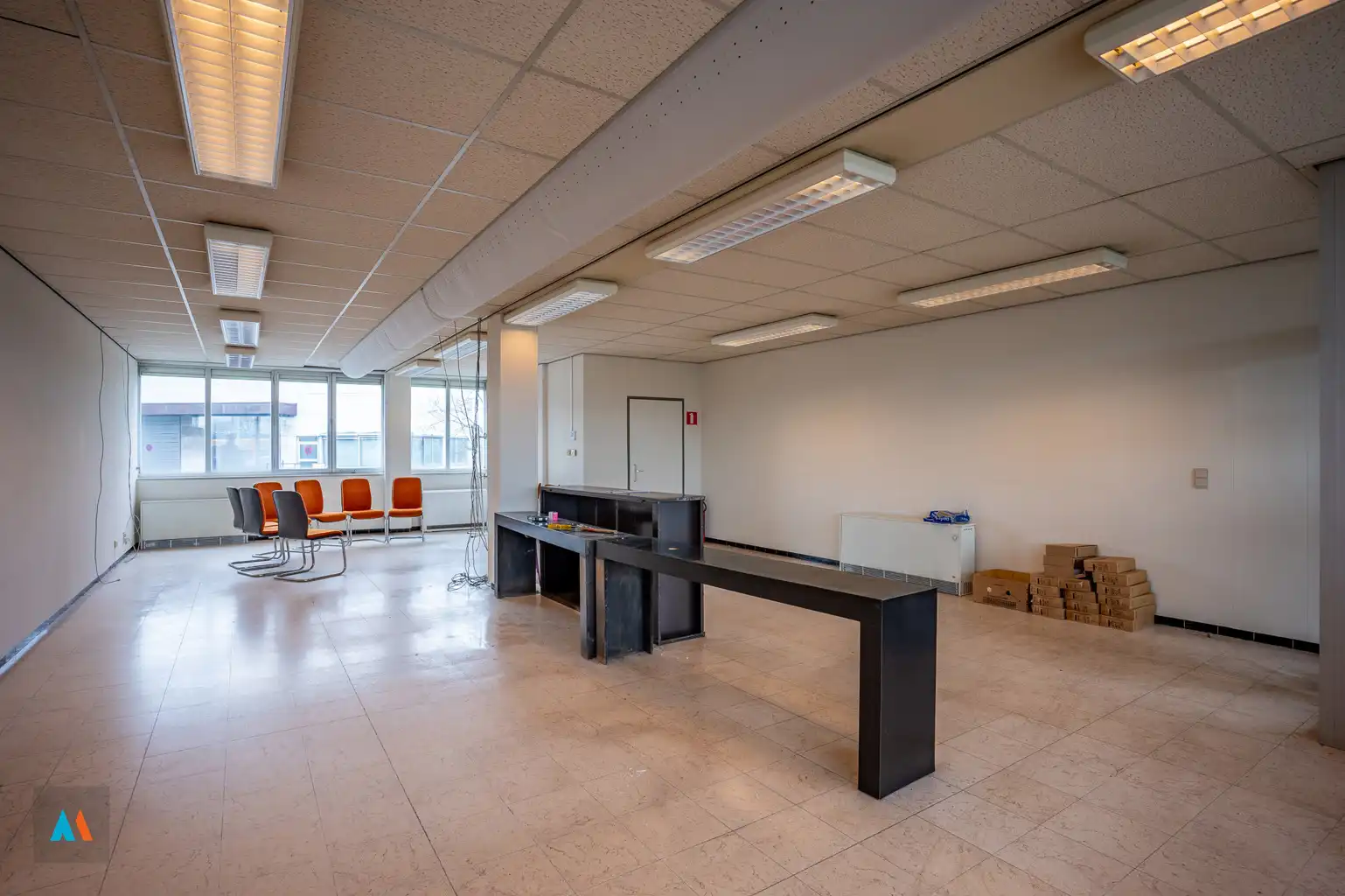 Kantoorgebouw foto 2