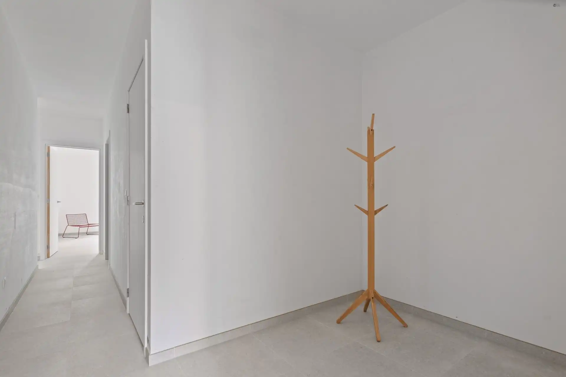 Ruim gelijkvloers appartement met 3 slaapkamers foto 13