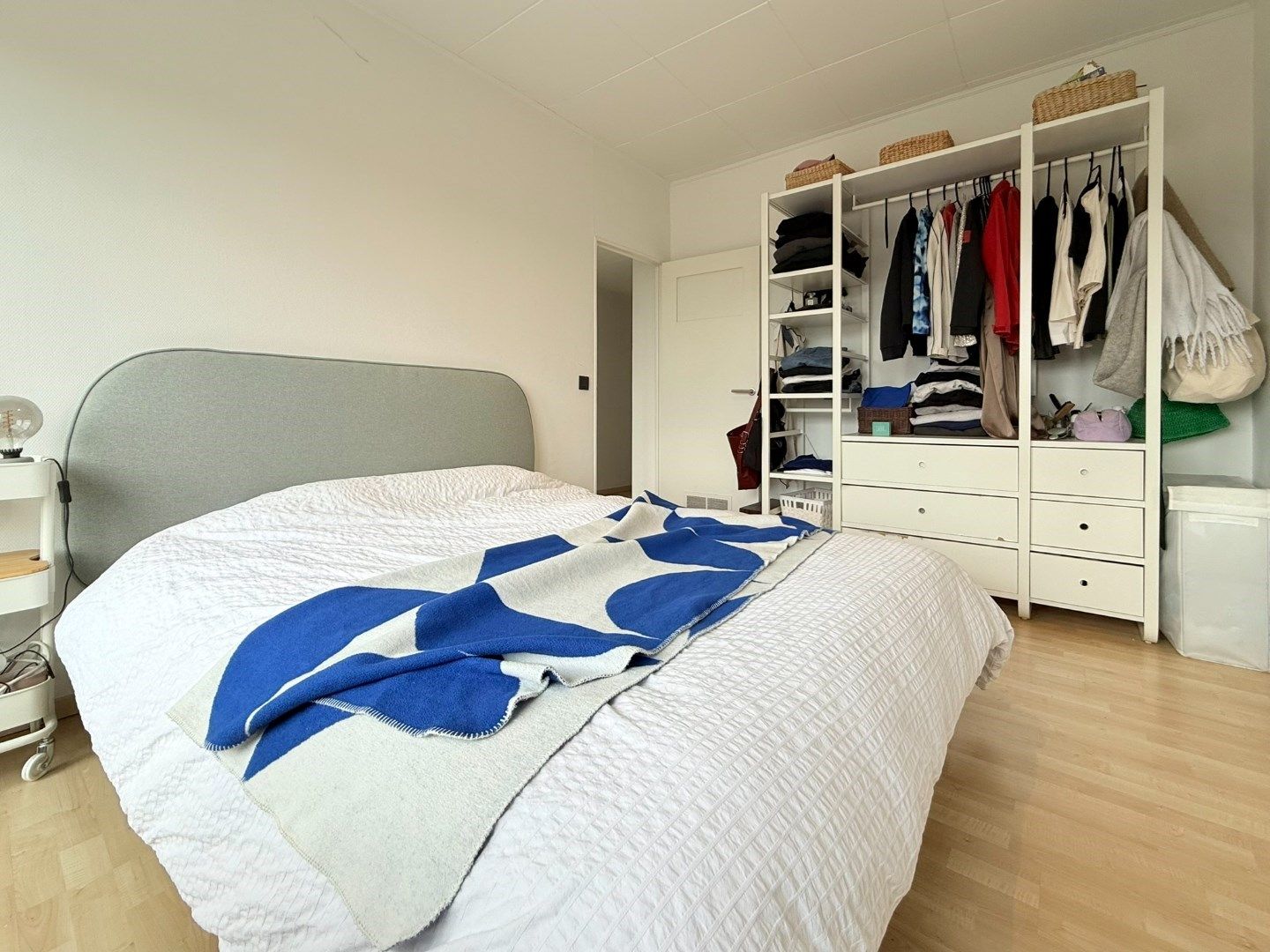 Lichtrijk appartement op de hoogste verdieping met twee slaapkamers foto 8