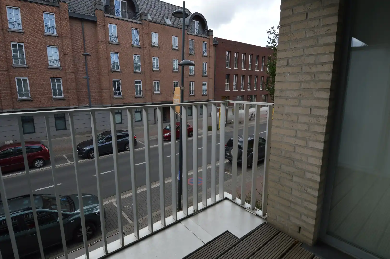 Ruim appartement met 2 slaapkamers, 2 terrassen én garage in het centrum van Harelbeke foto 9