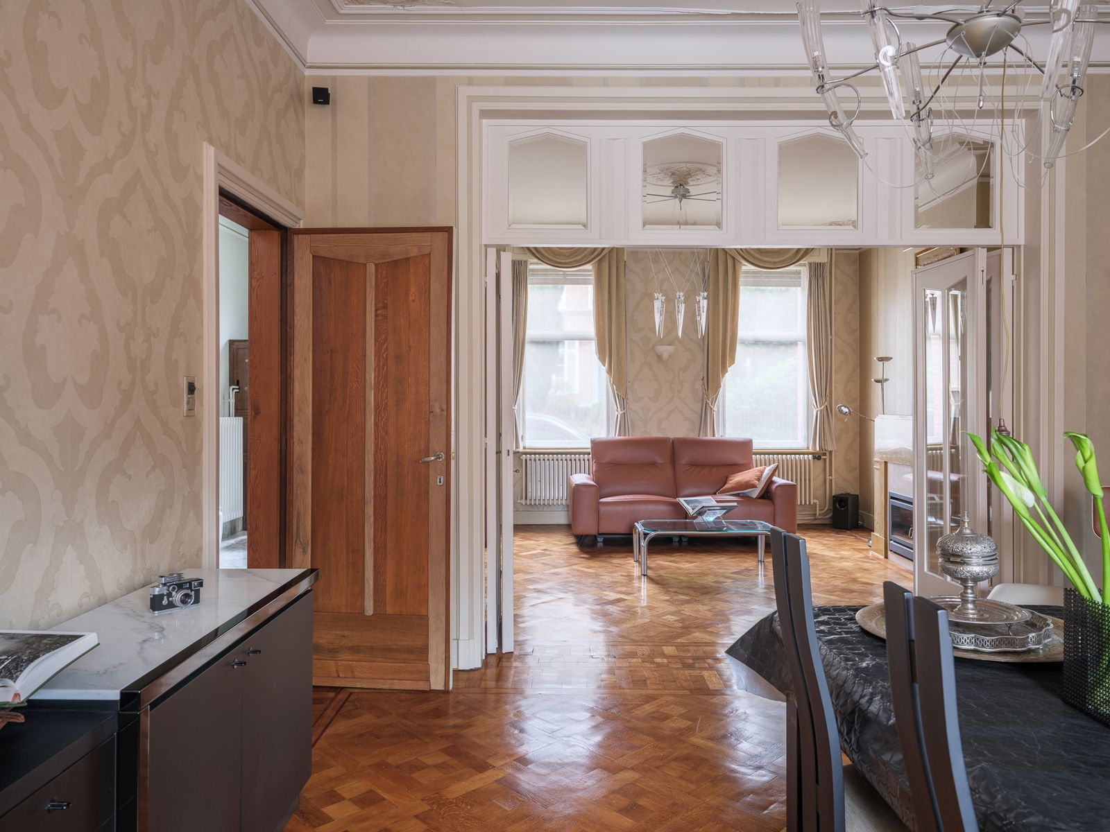 Charmante burgerwoning, waar grandeur en warmte samenkomen! foto 7
