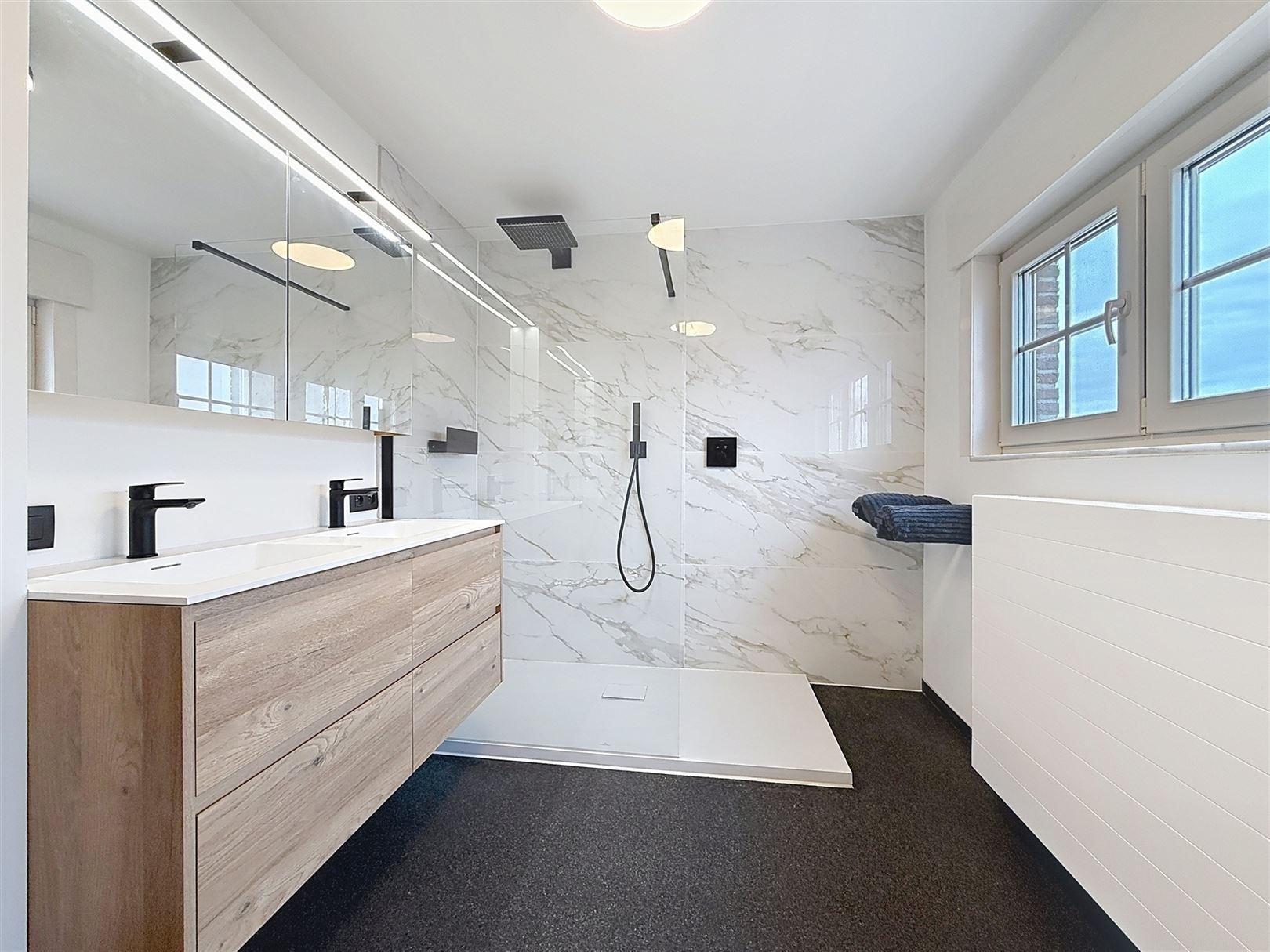 Mooie instapklare woning, 3 slpks, garage, tuin, 9a 18ca foto 50