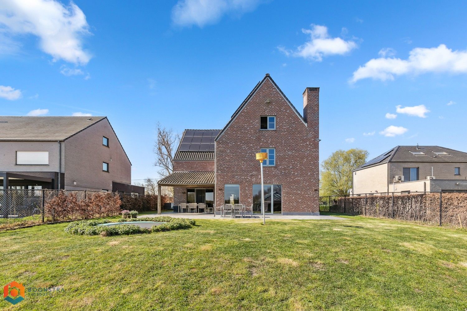 Exclusieve en energiezuinige villa met 5 slpkrs en tuin nabij centrum Putte foto 12