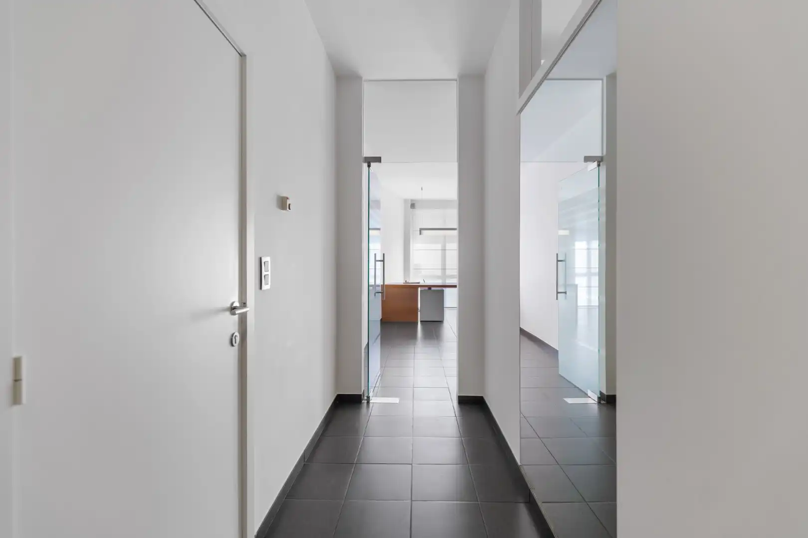 Gelijkvloers appartement met 4 slaapkamers in het centrum van Knokke foto 4