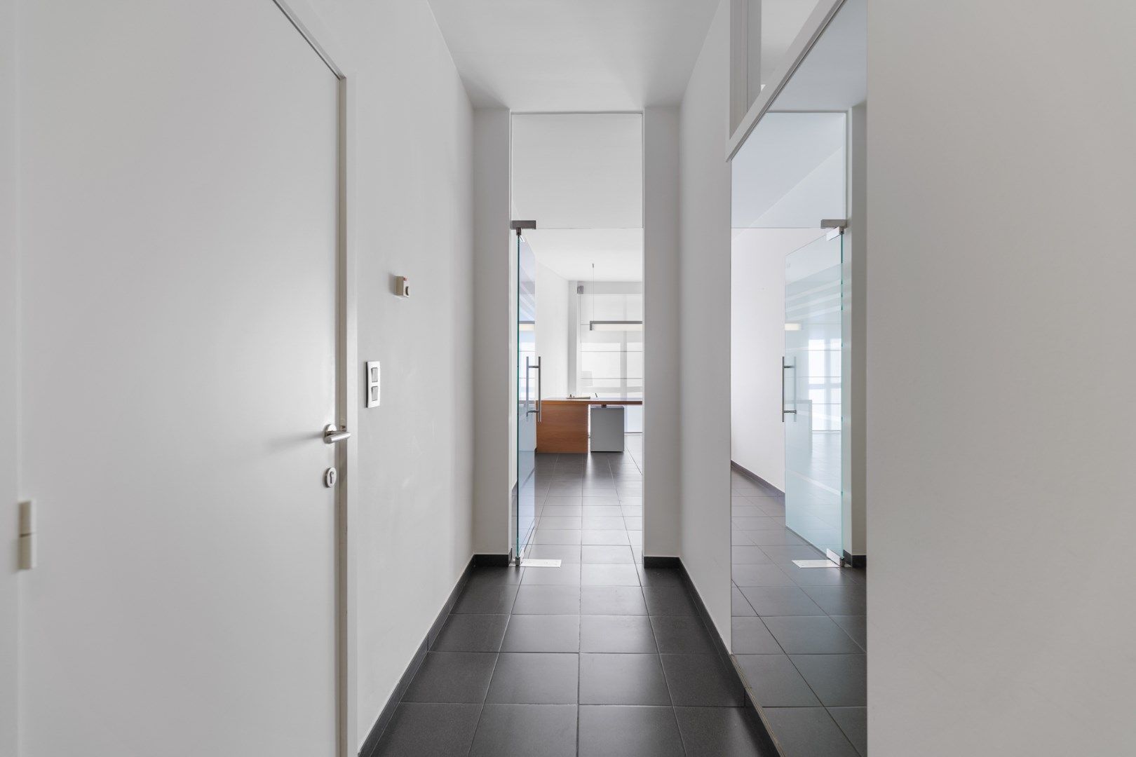 Gelijkvloers appartement met 4 slaapkamers in het centrum van Knokke foto 4