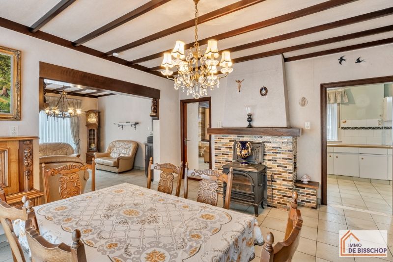 Te renoveren woning met 4 slaapkamers, zongerichte tuin en garage foto 6