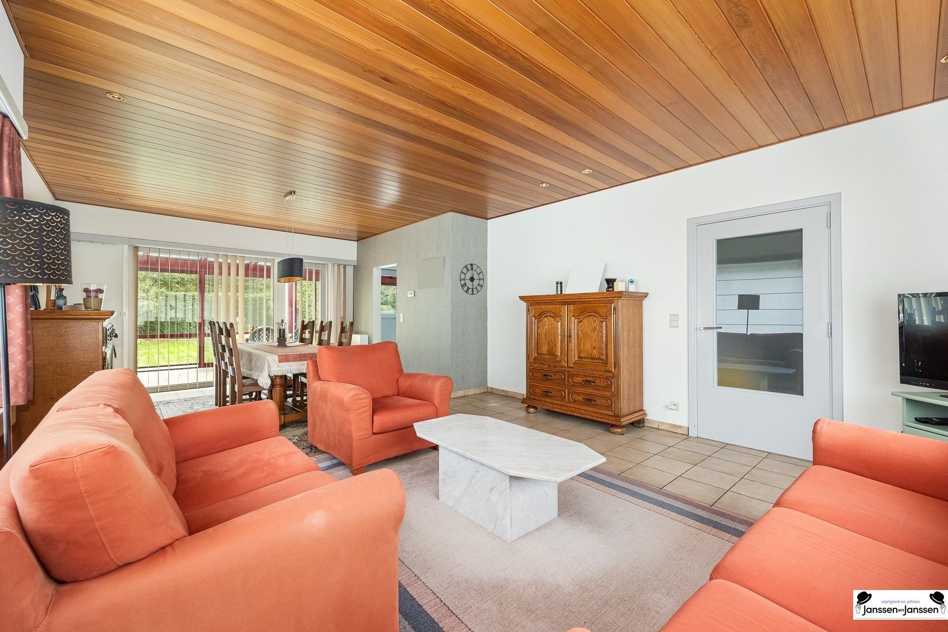 Charmant huis in rustige gewilde wijk foto 4