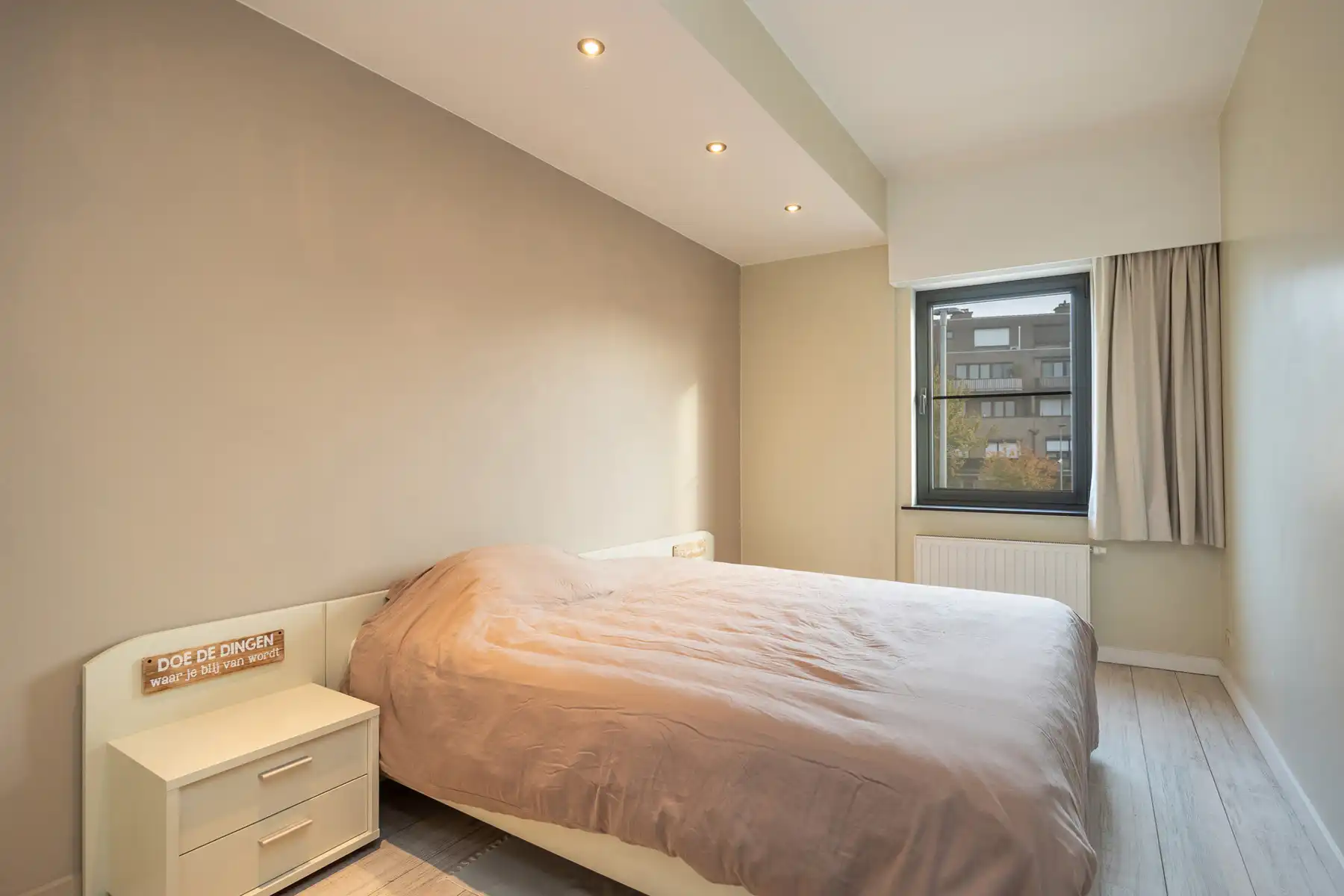 Veelzijdige handelszaak met woonst en topzichtbaarheid foto 14