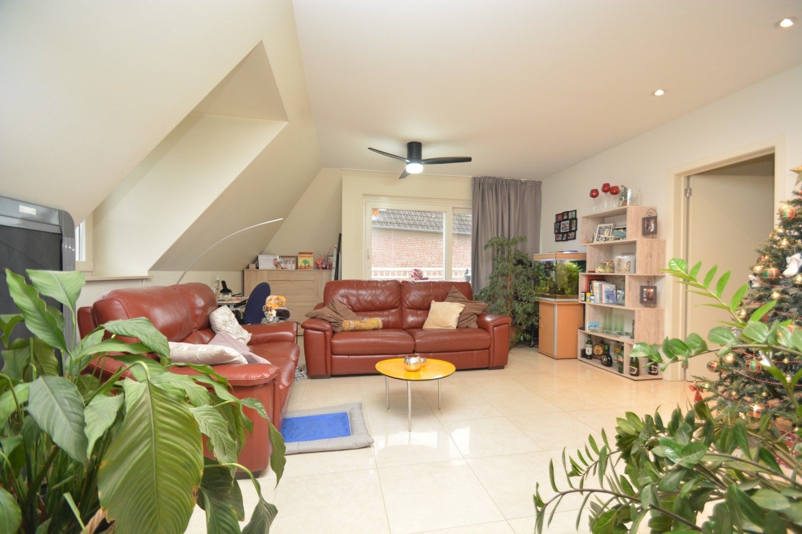 APP 2 SLPK MET LIFT CENTRUM HAACHT foto {{pictureIndex}}