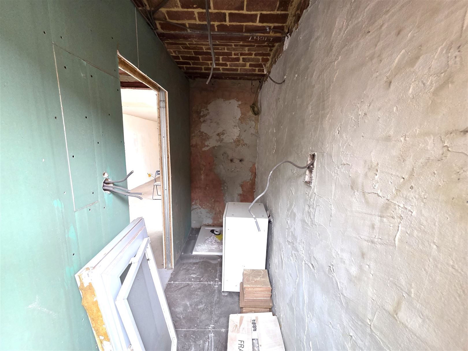 Ruime halfopen woning te Brakel foto 17