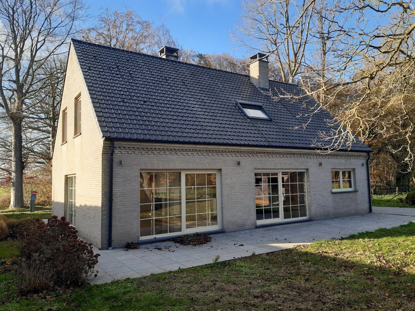 Uitzonderlijk gelegen villa. foto 31