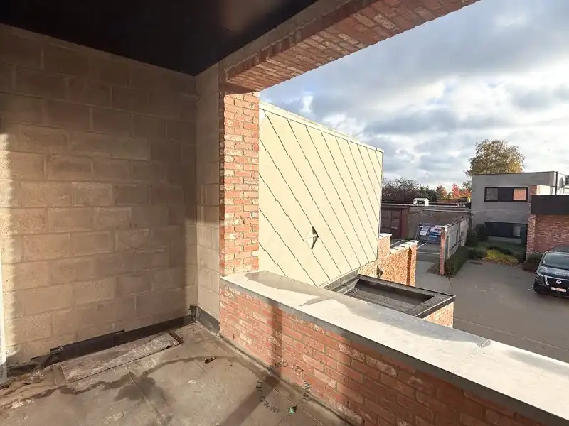 Lichtrijk nieuwbouwappartement met twee slaapkamers, terras en autostaanplaats foto 10