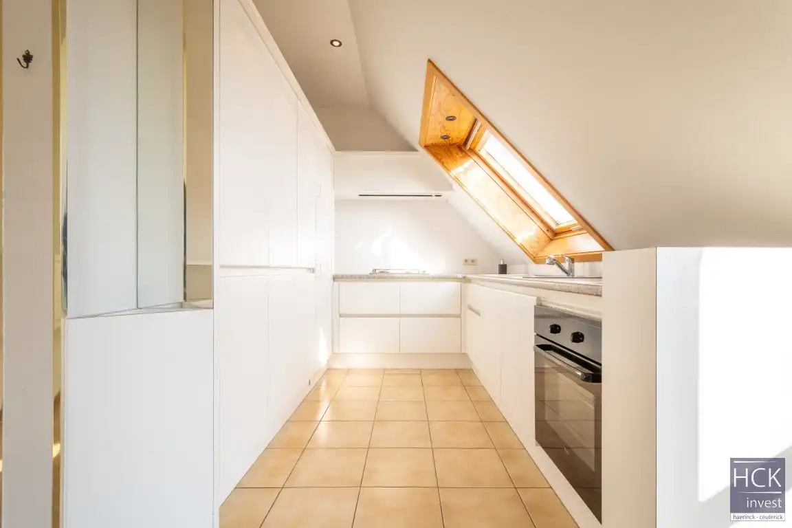 KRUISHOUTEM - Lichtrijk appartement met 2 SLPK. op topligging foto 6