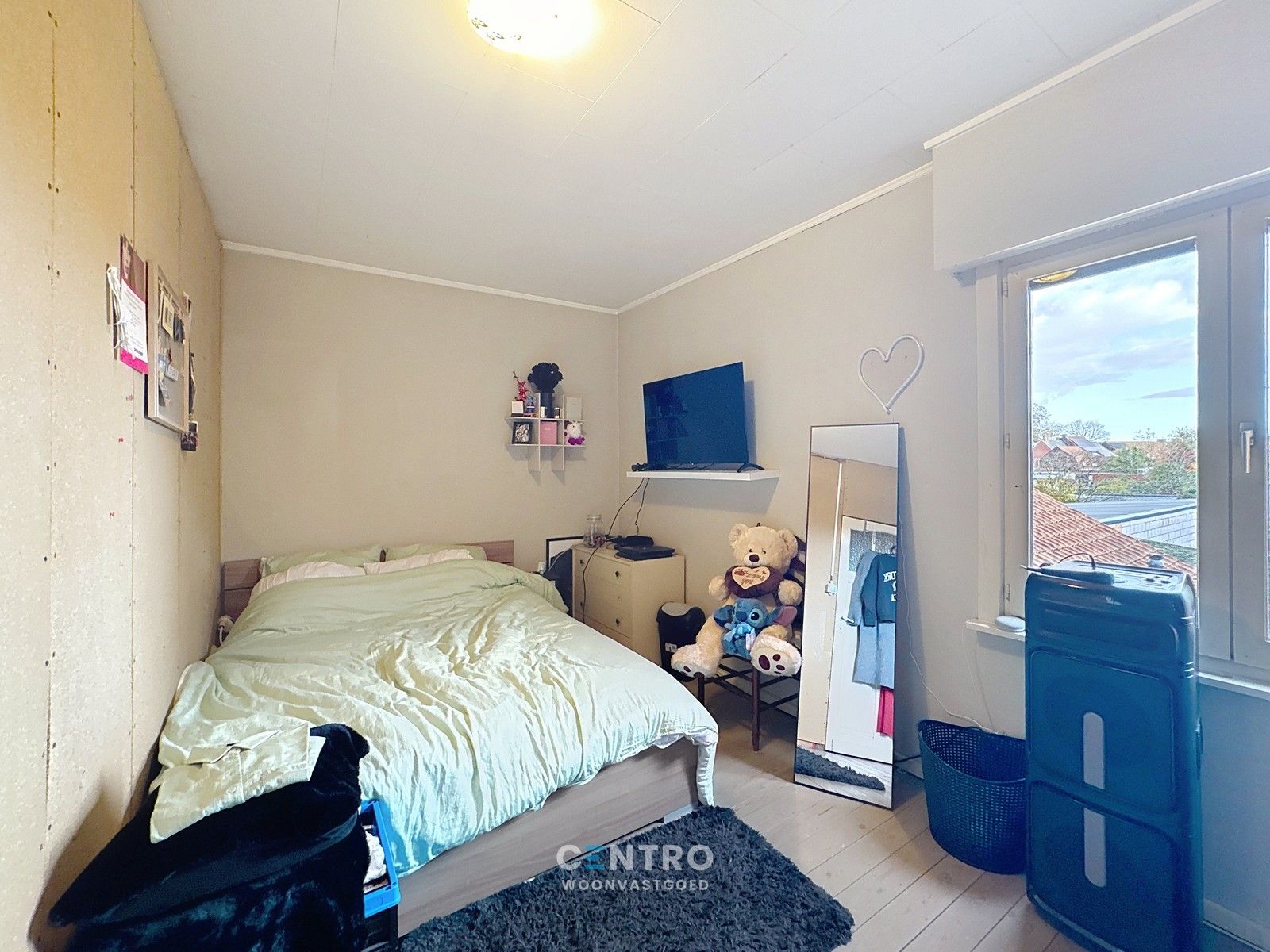 Op te frissen woning met 4 slpks én ZUIDger. tuin te Assebroek! foto 13