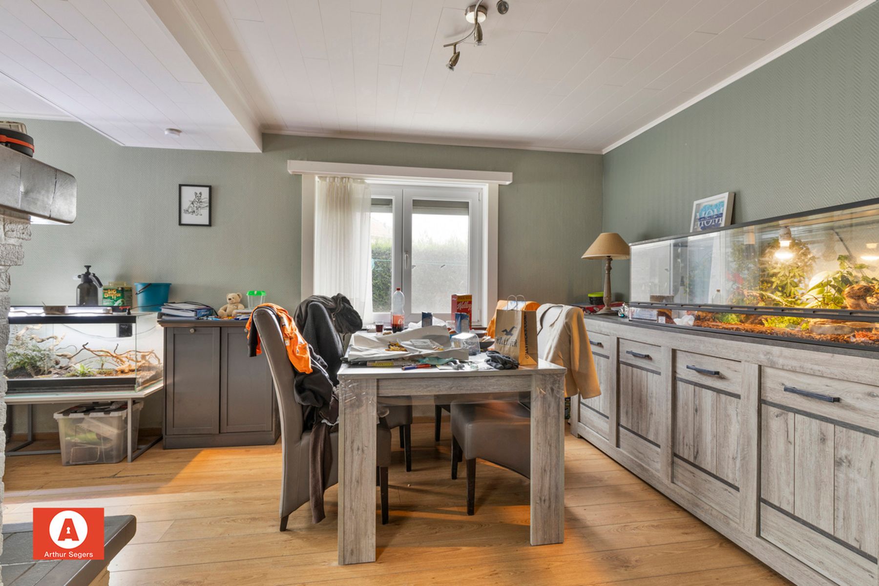 Instapklare gezinswoning mét kleine opfris-werken. foto 7